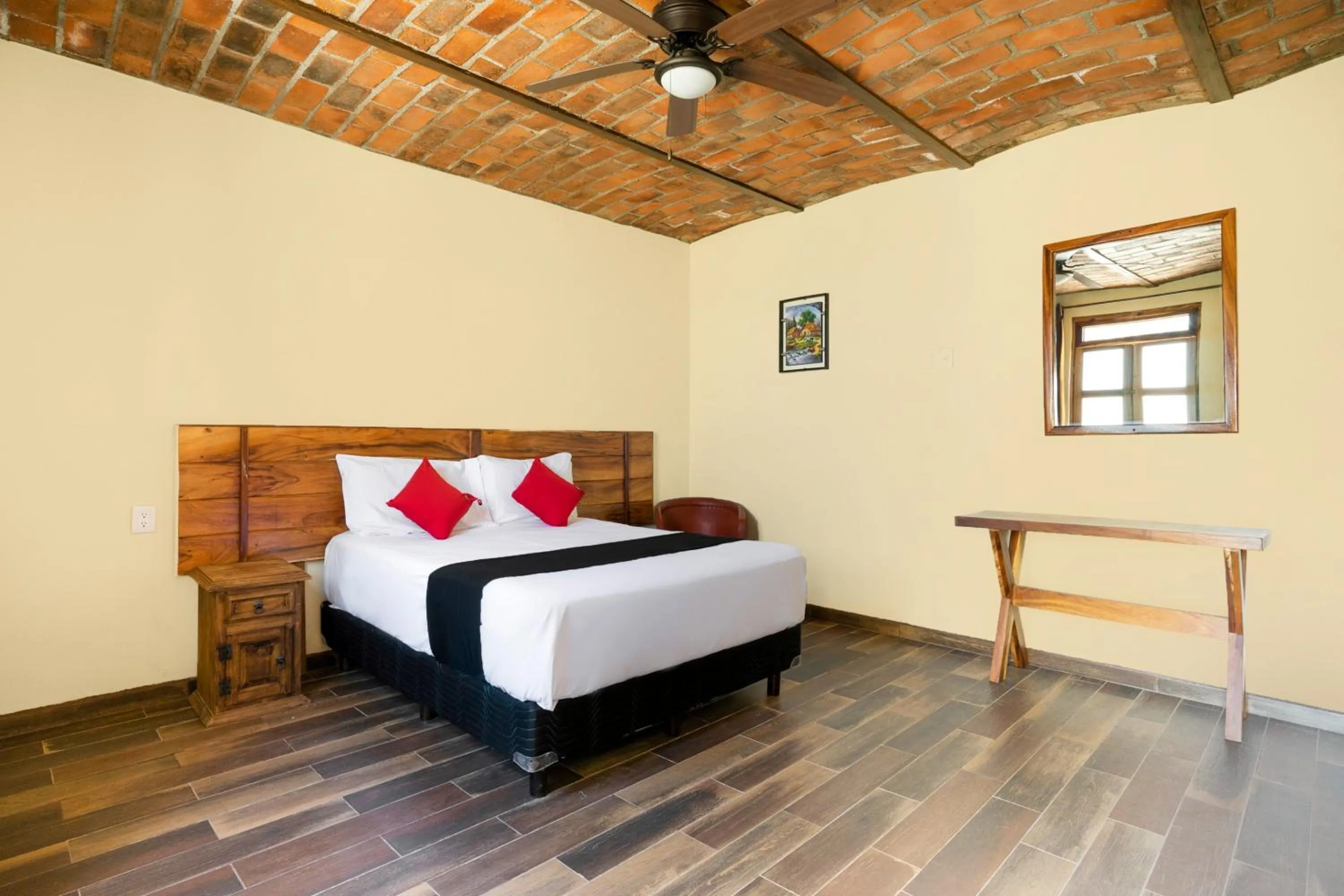 Bedroom, Bed in Collection O Hotel Monte Agave