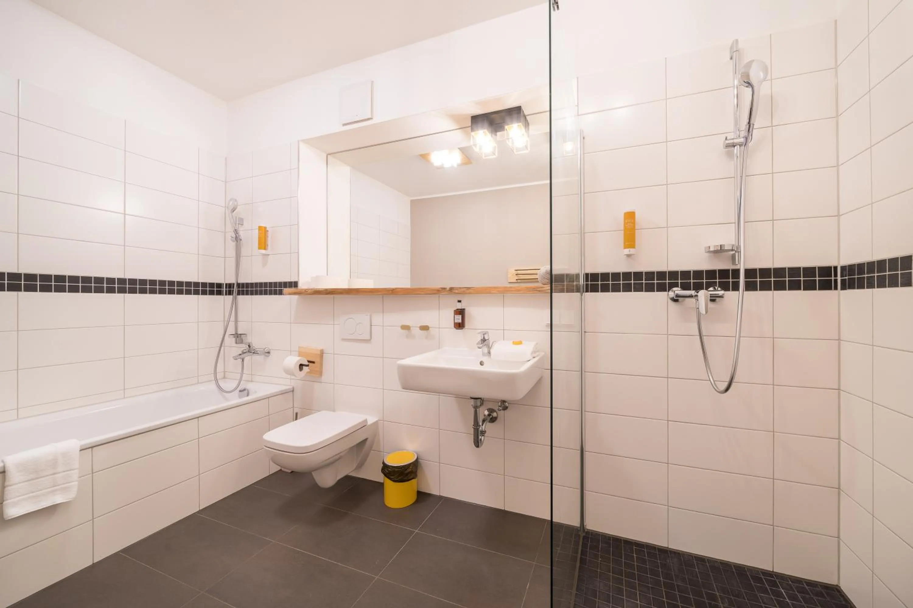 Shower in Design Apartments - "Am Weinberg"