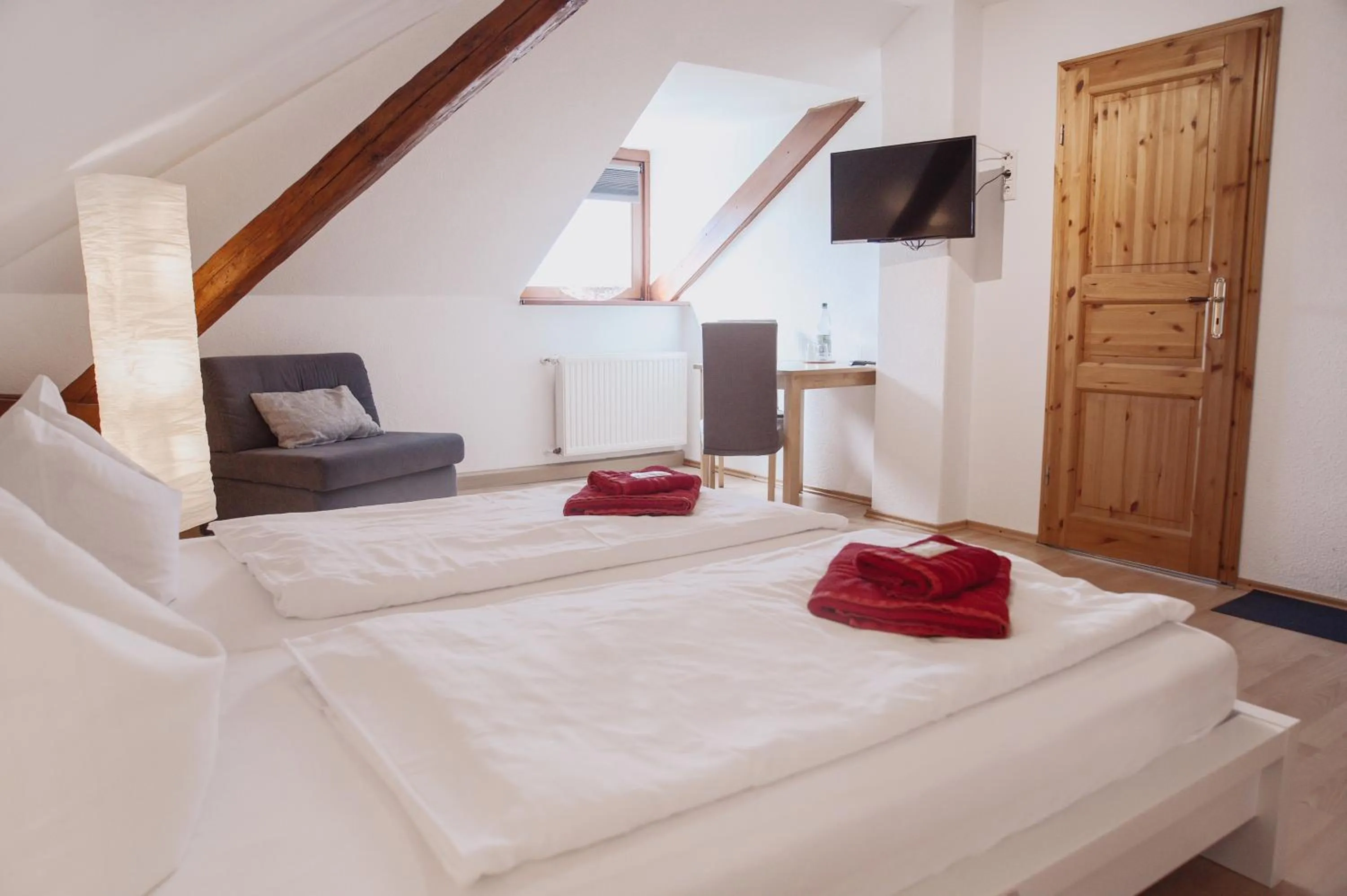 Photo of the whole room, Bed in Hotel Am Rittergut