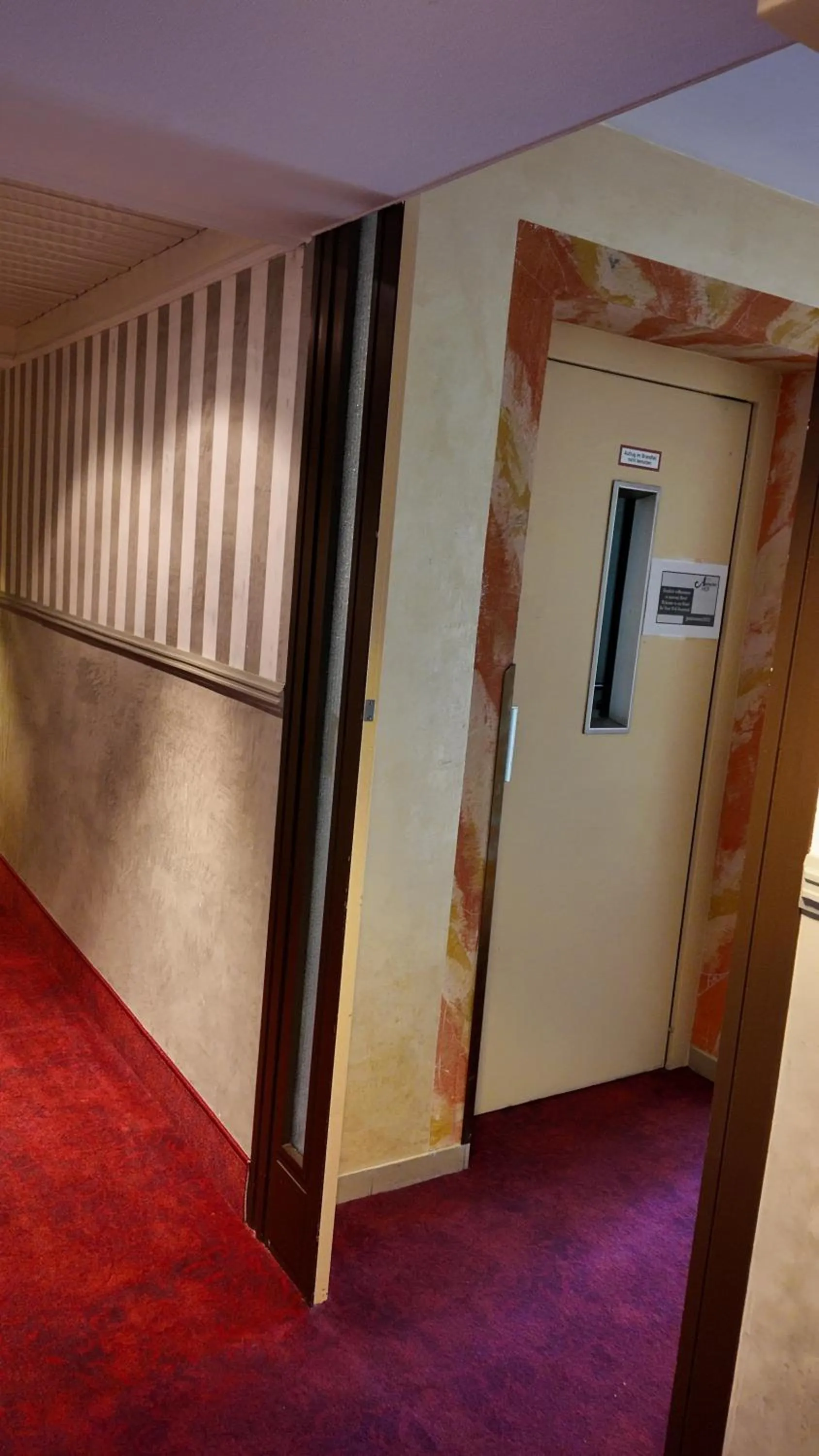 elevator in Hotel Aurbacher Hof GmbH