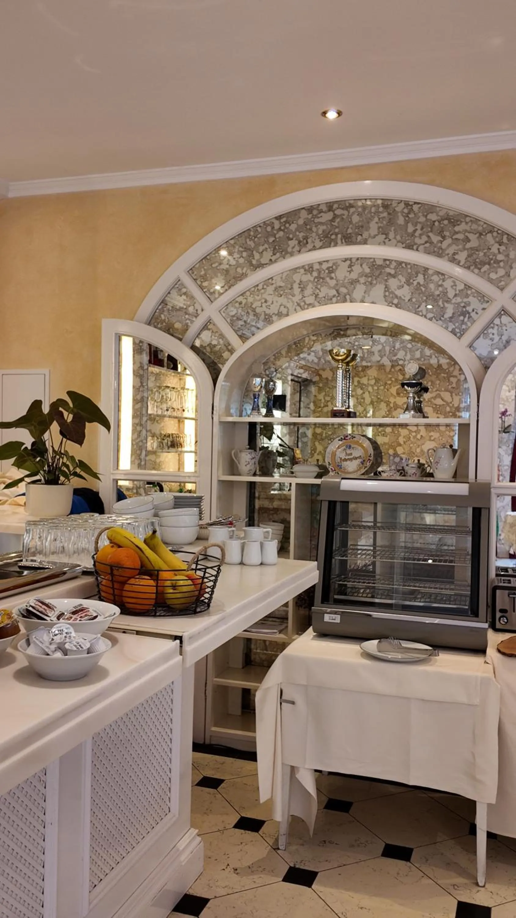 Restaurant/places to eat in Hotel Aurbacher Hof GmbH