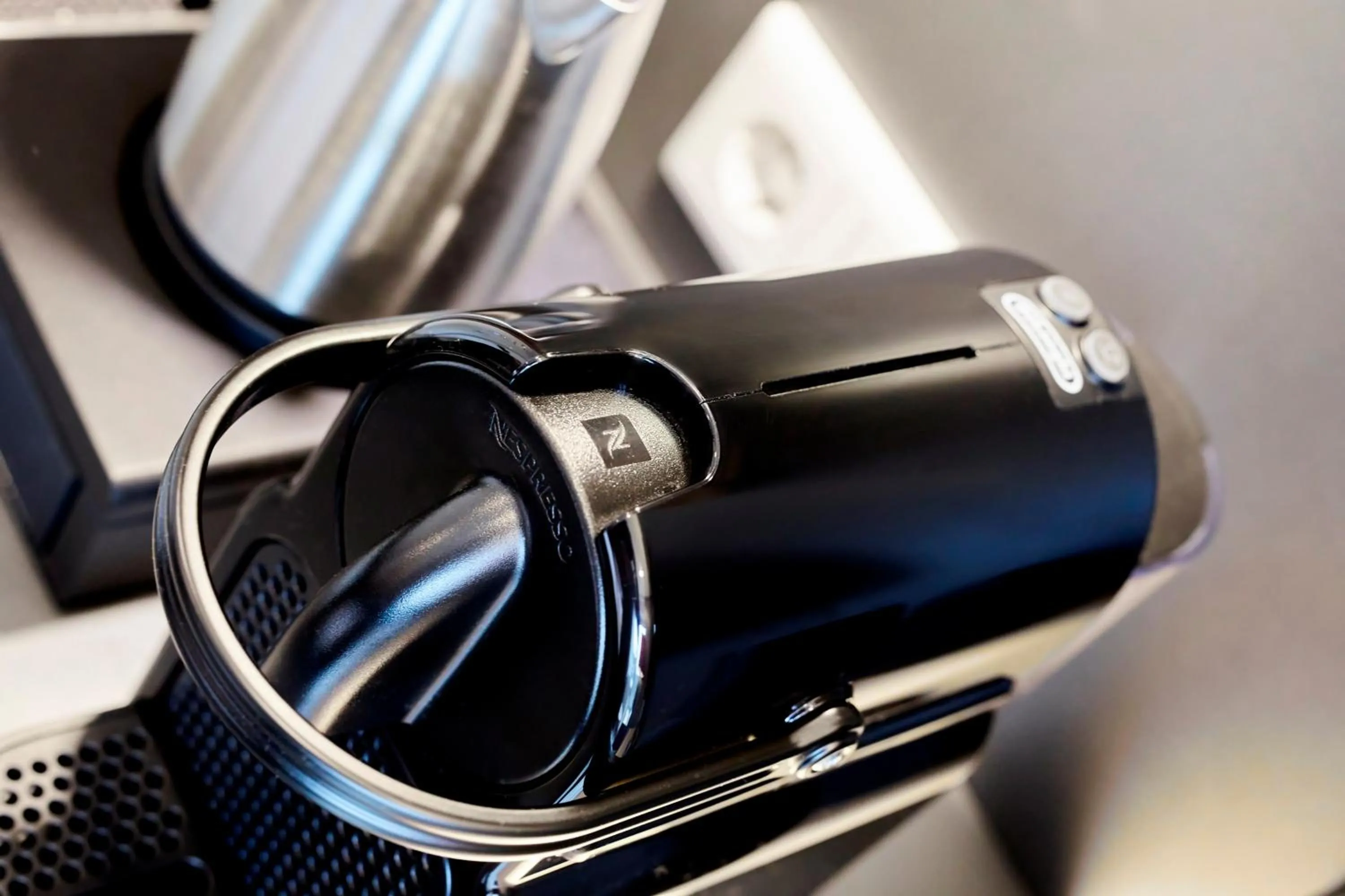 Coffee/tea facilities in SMARTY Cologne Dom Hotel - Boardinghouse - KONTAKTLOSER SELF CHECK-IN