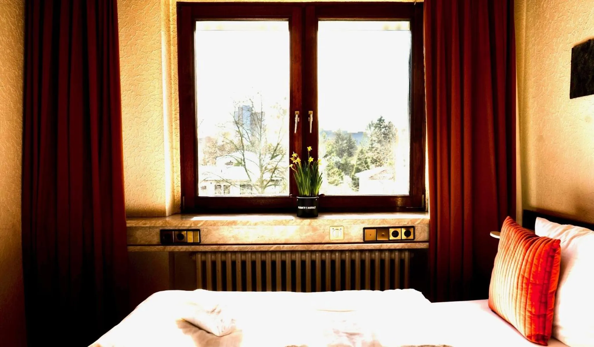 View (from property/room), Bed in Hotel Nest