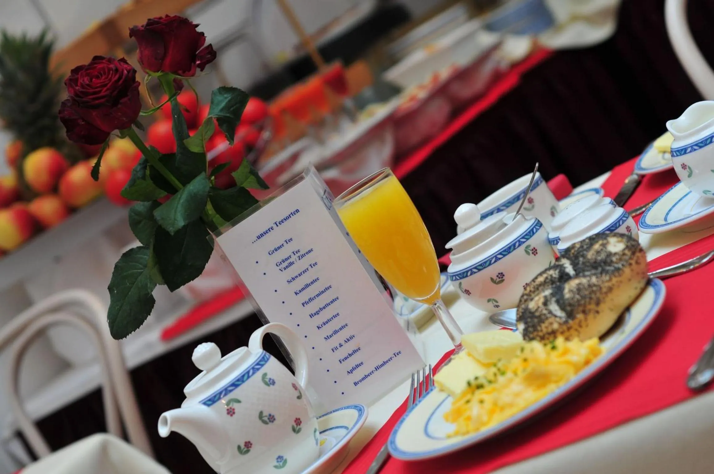 Food and drinks in Cerano City Hotel Köln am Dom