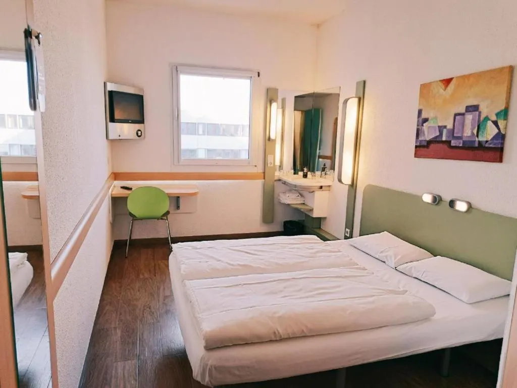 Bed in ibis budget Berlin Ost