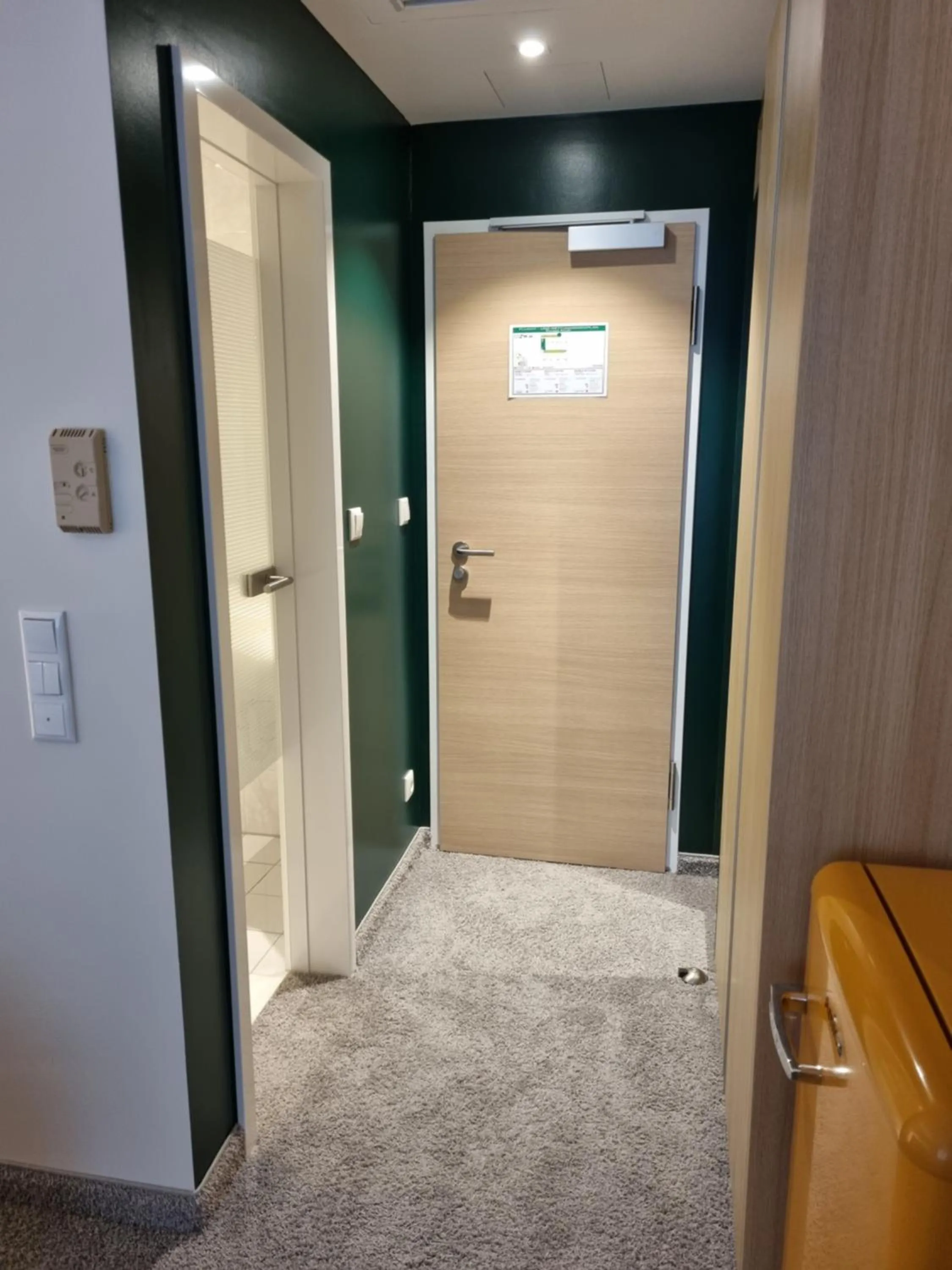 soundproof in myMINGA13 - Hotel & serviced Apartments