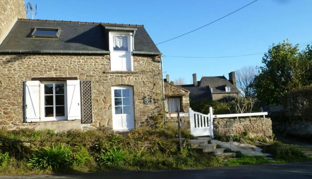 Property building in GIVERNY COTTAGE
