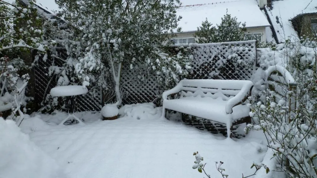 Patio in GIVERNY COTTAGE