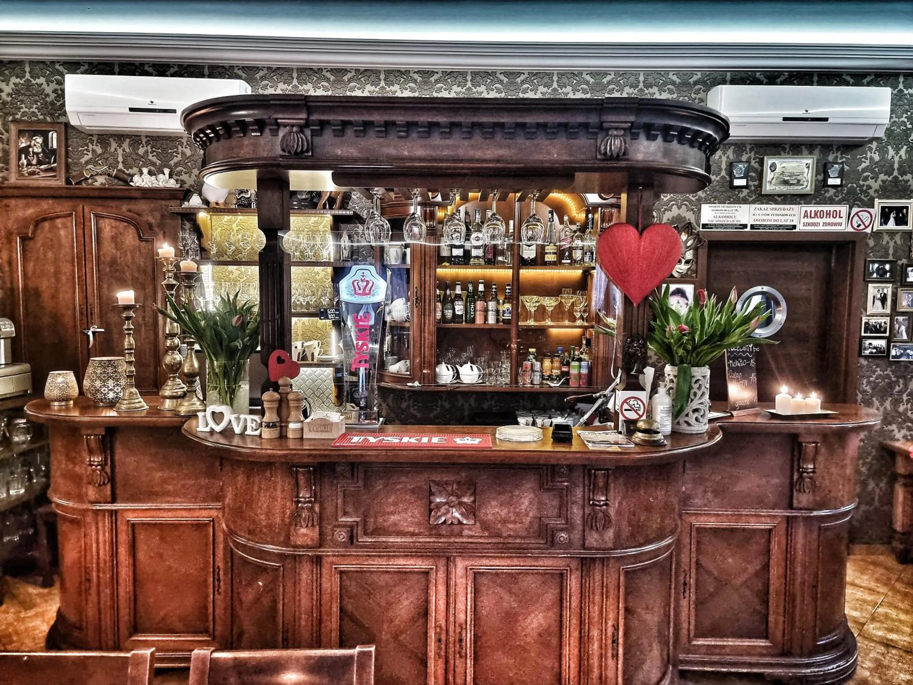 Restaurant/places to eat in Dworek za Lasem