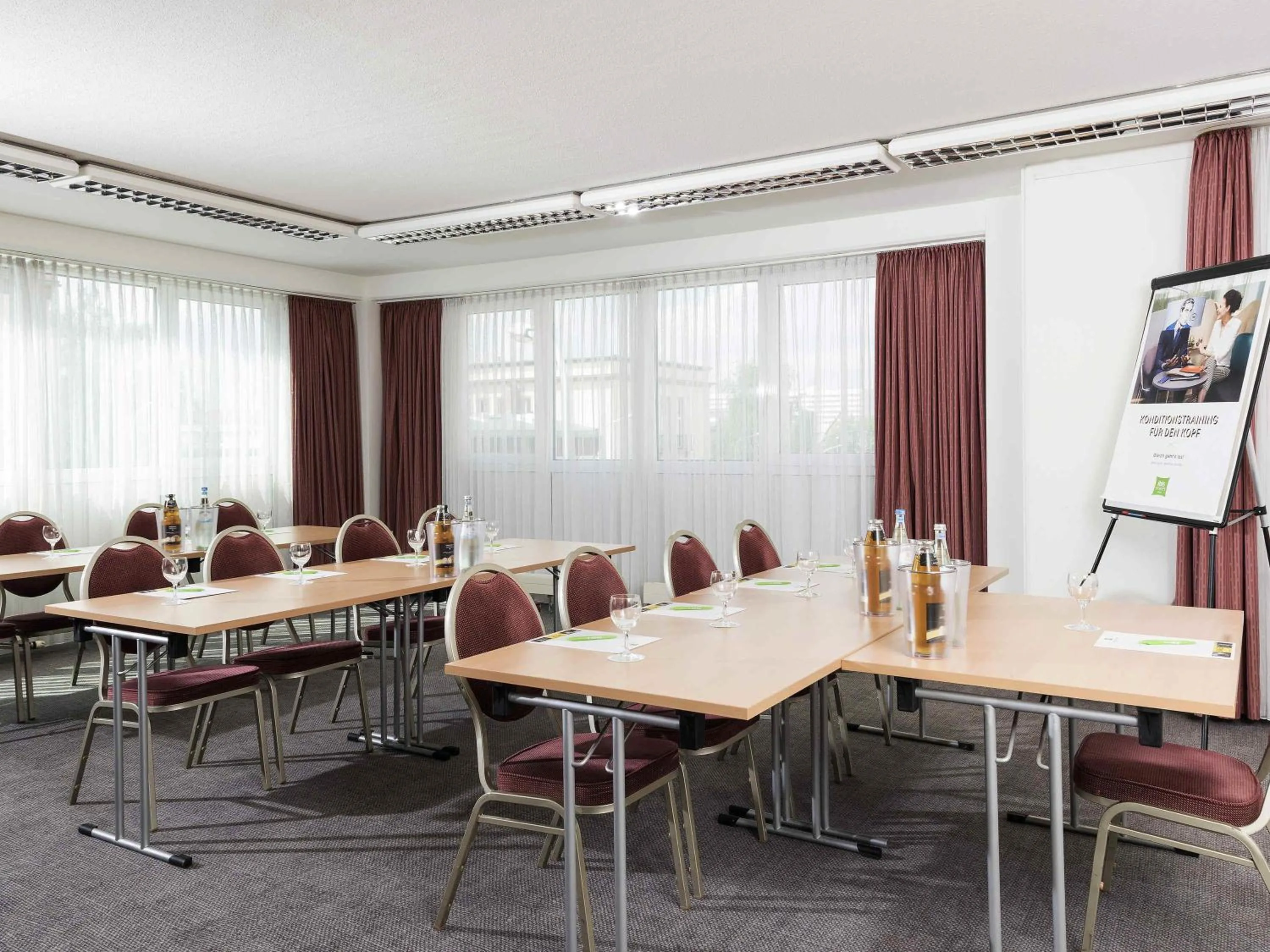 Meeting/conference room in ibis Styles Halle