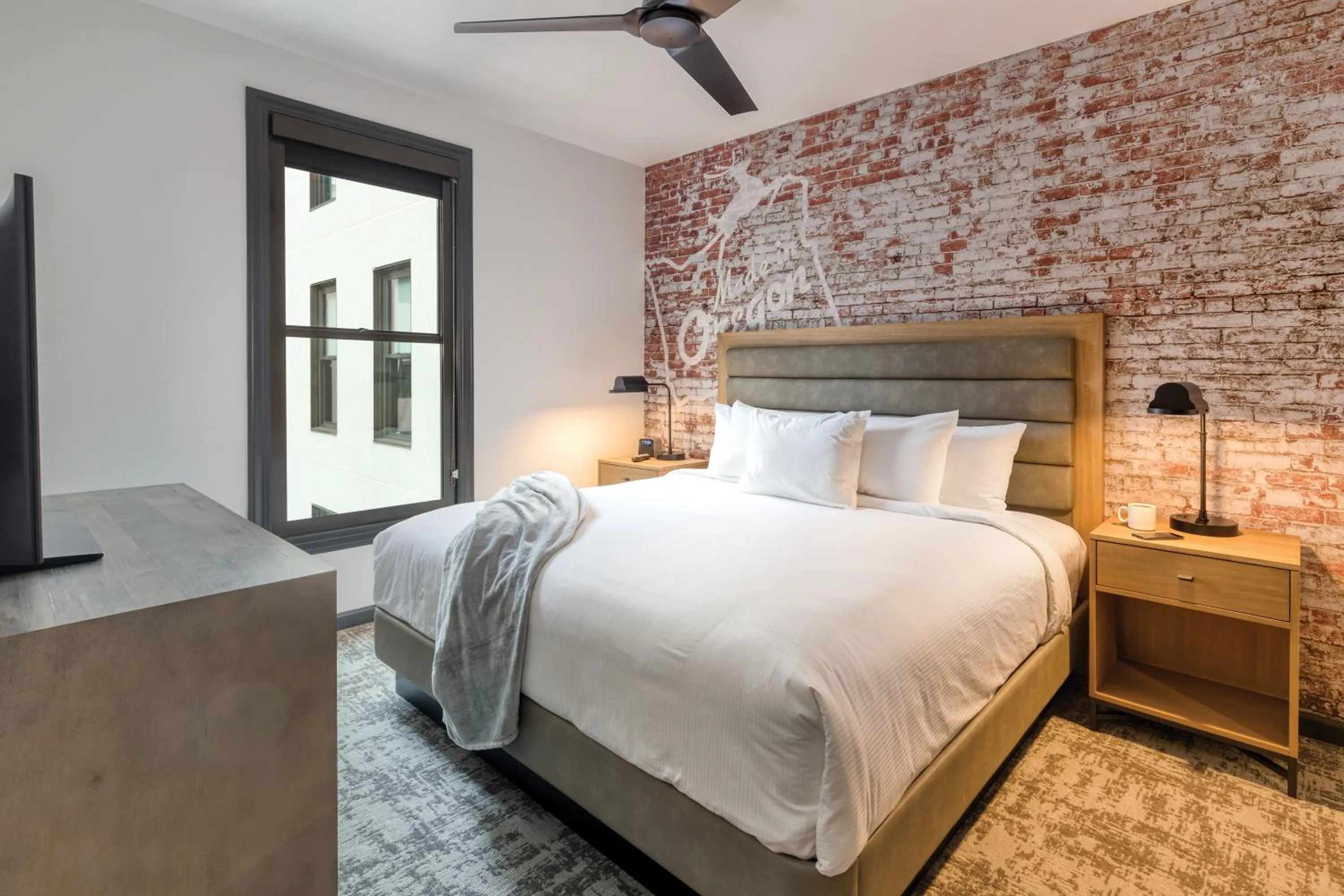 Bed in WorldMark Portland Waterfront Park