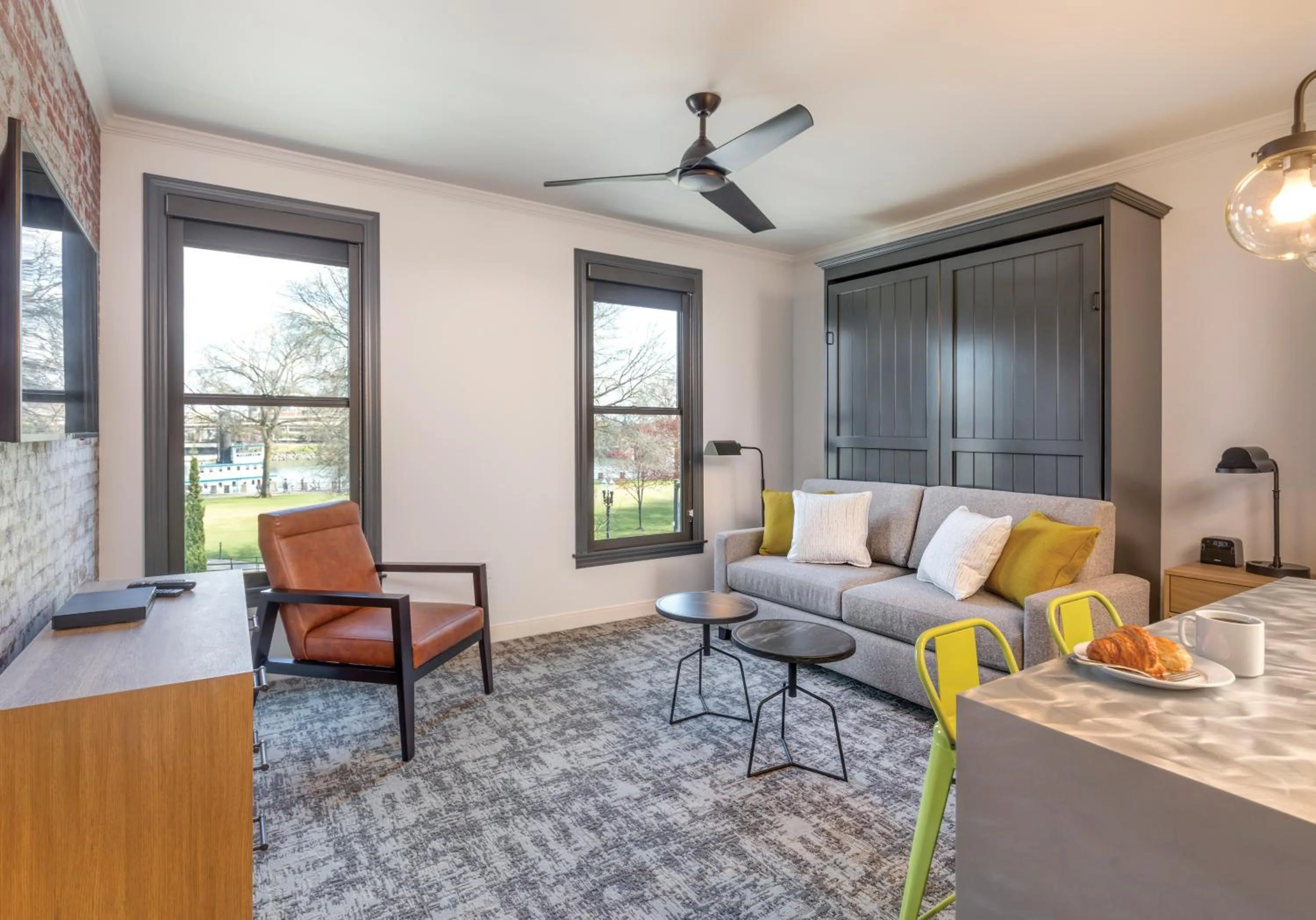 Bed in WorldMark Portland Waterfront Park