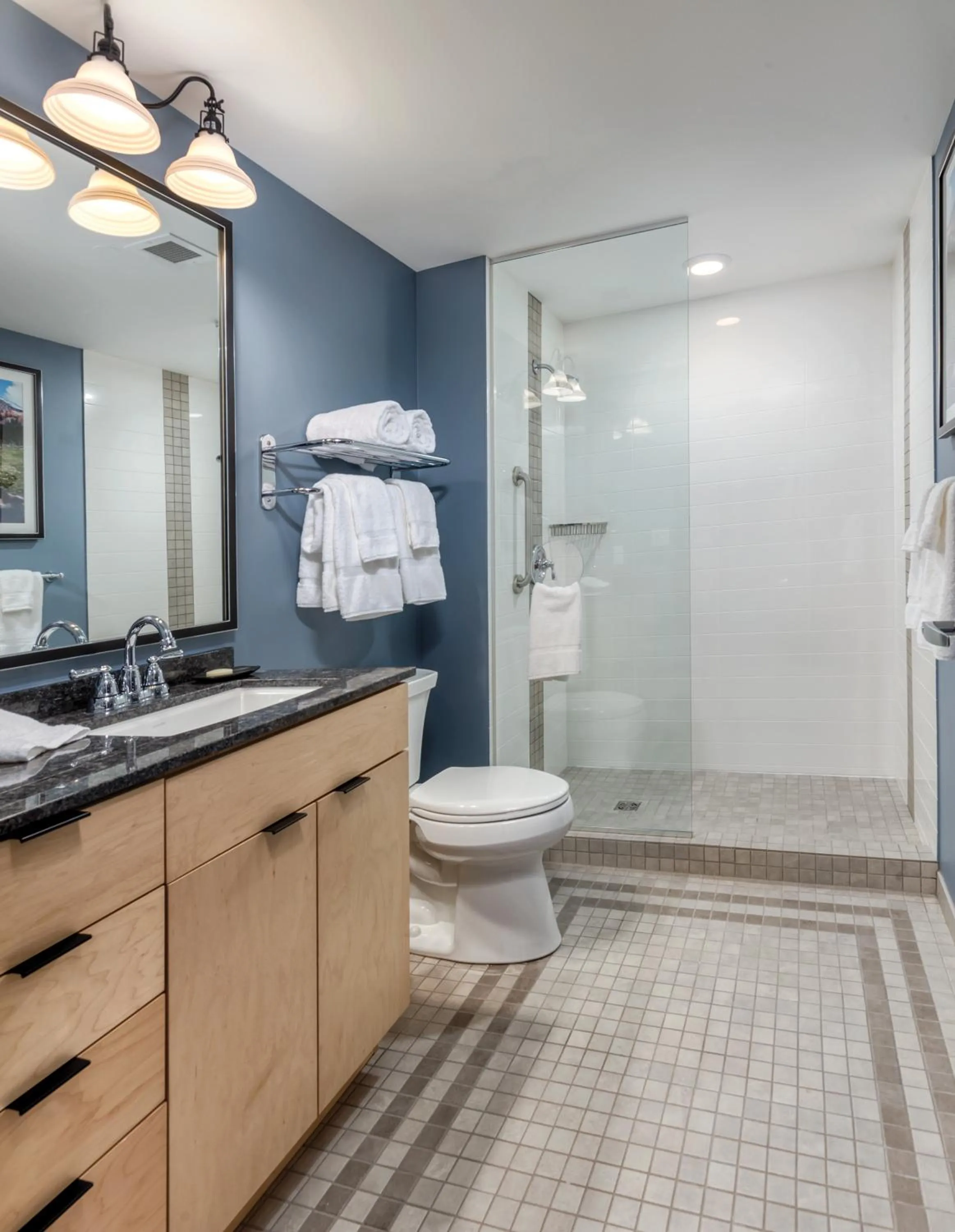 Shower in WorldMark Portland Waterfront Park