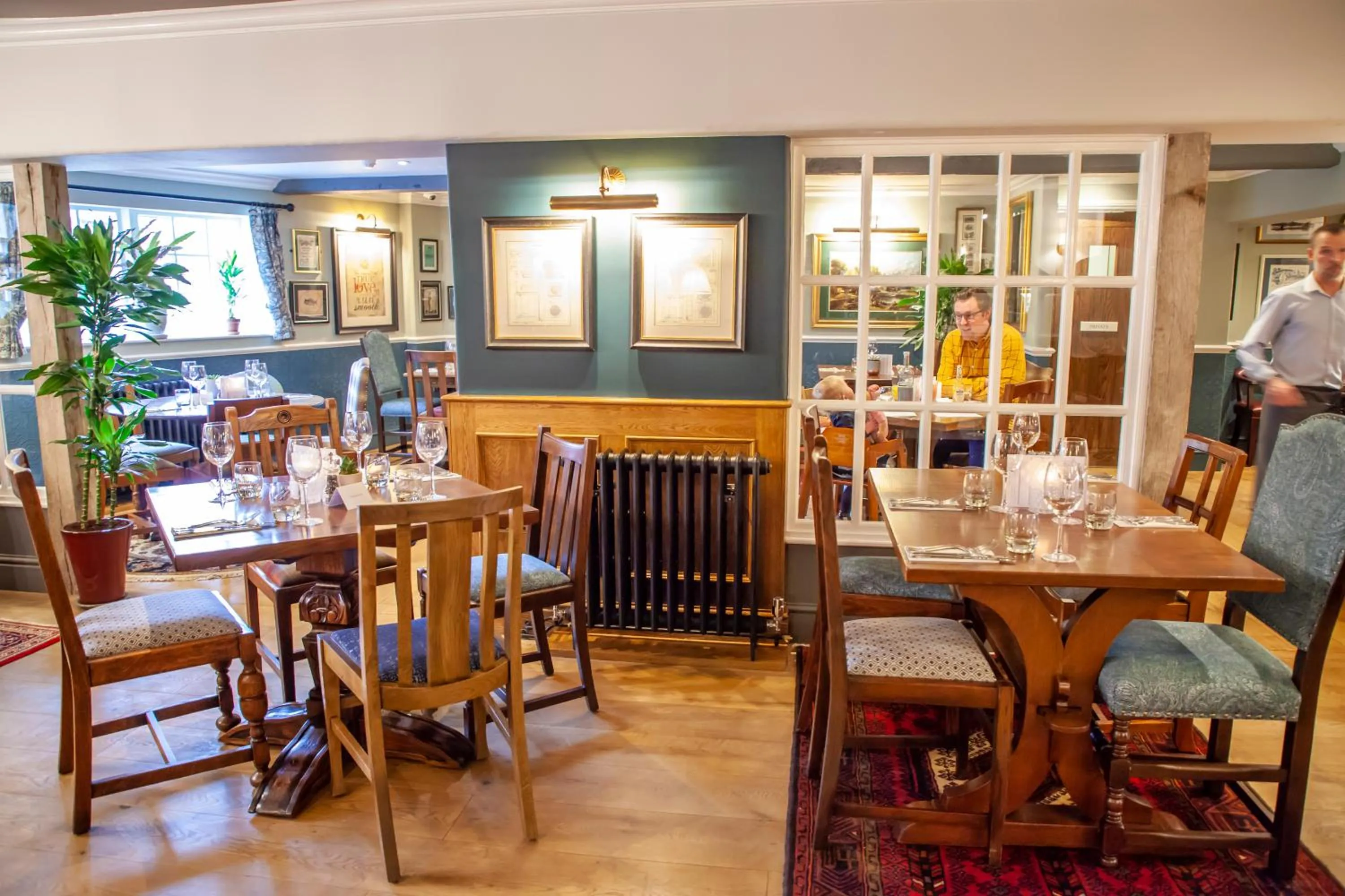 Restaurant/places to eat in The Bell - Brunning and Price