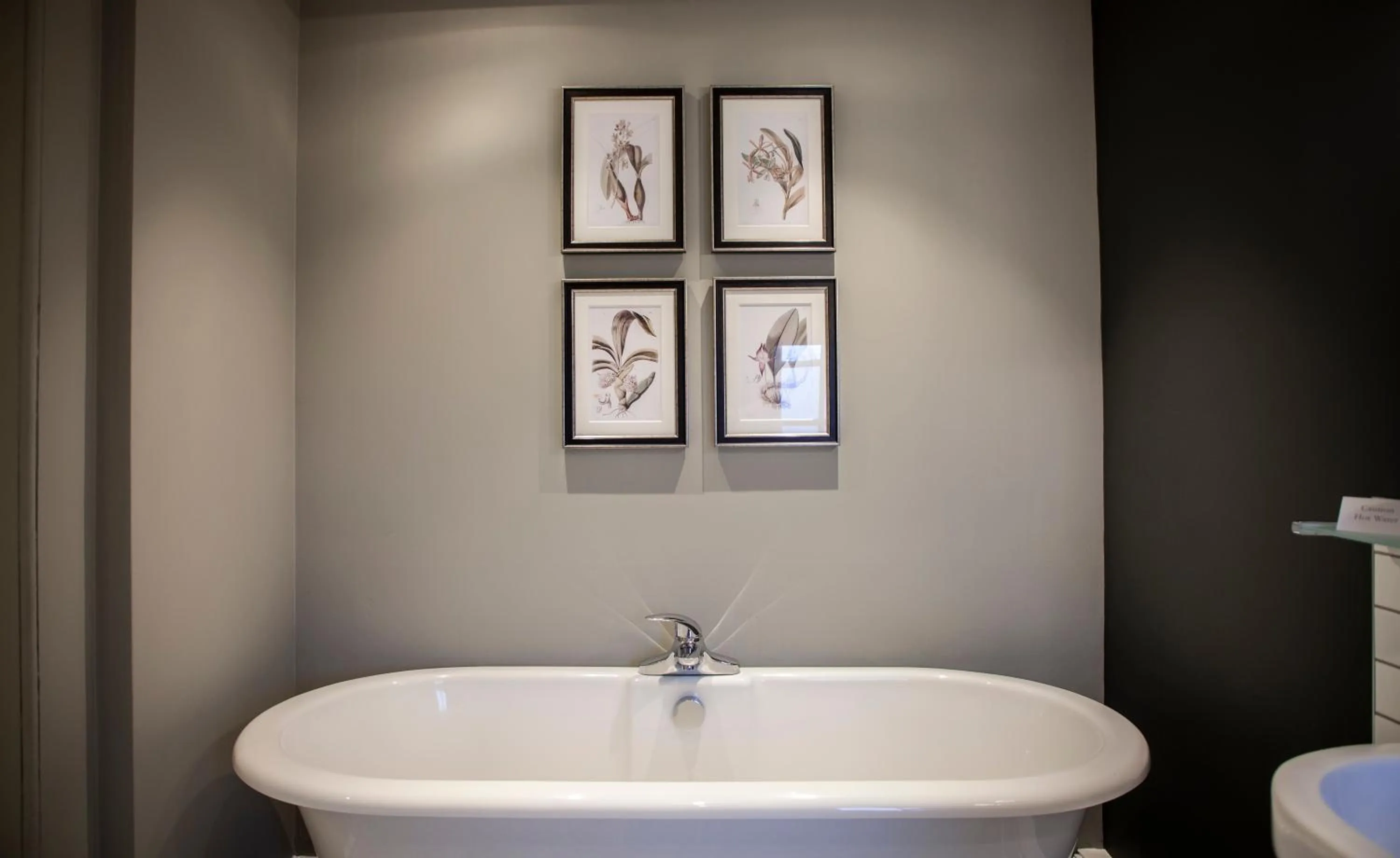 Bathroom in The Bell - Brunning and Price