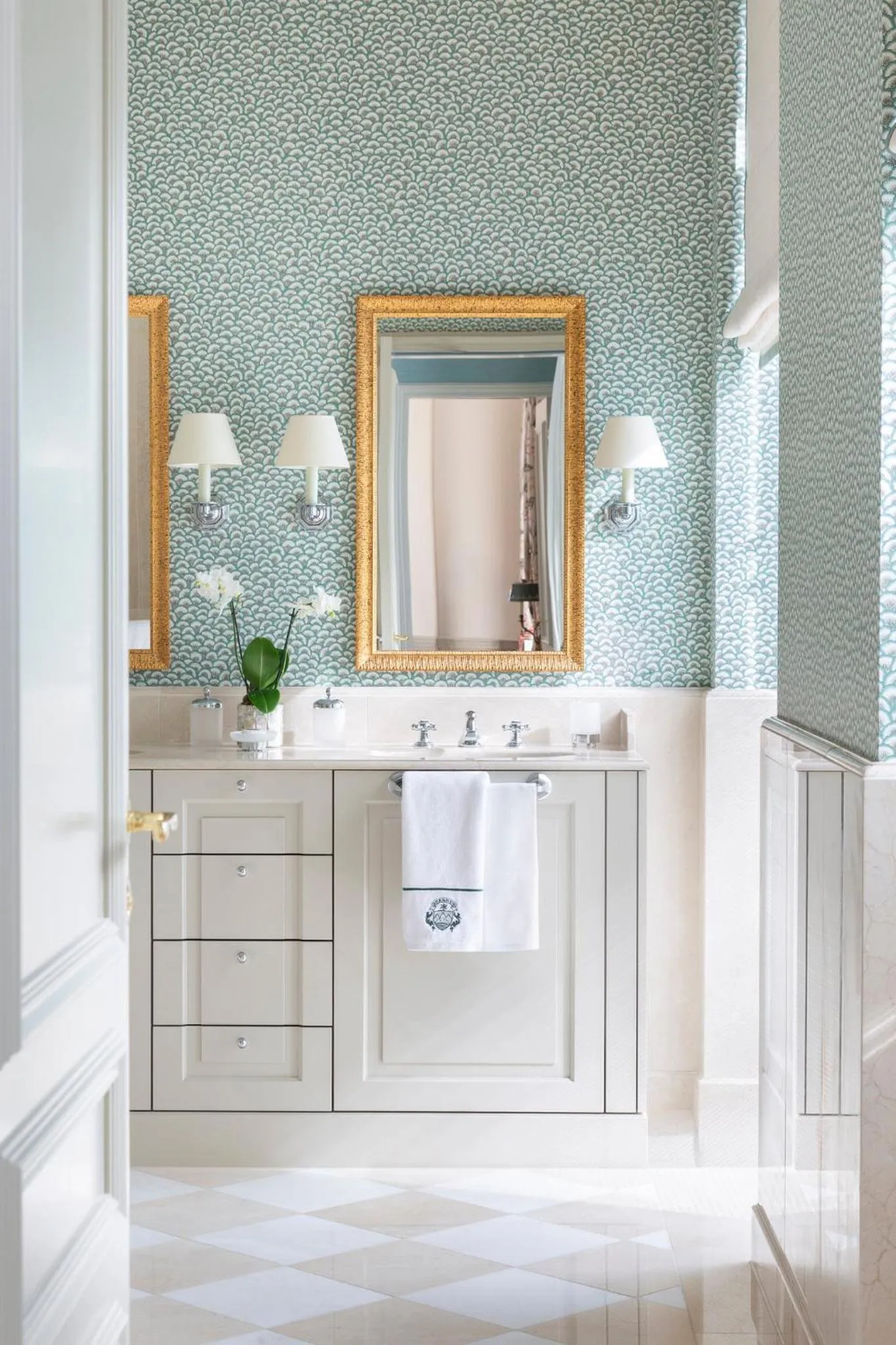 Bathroom in Brenners Park Hotel & Spa, Oetker Hotels