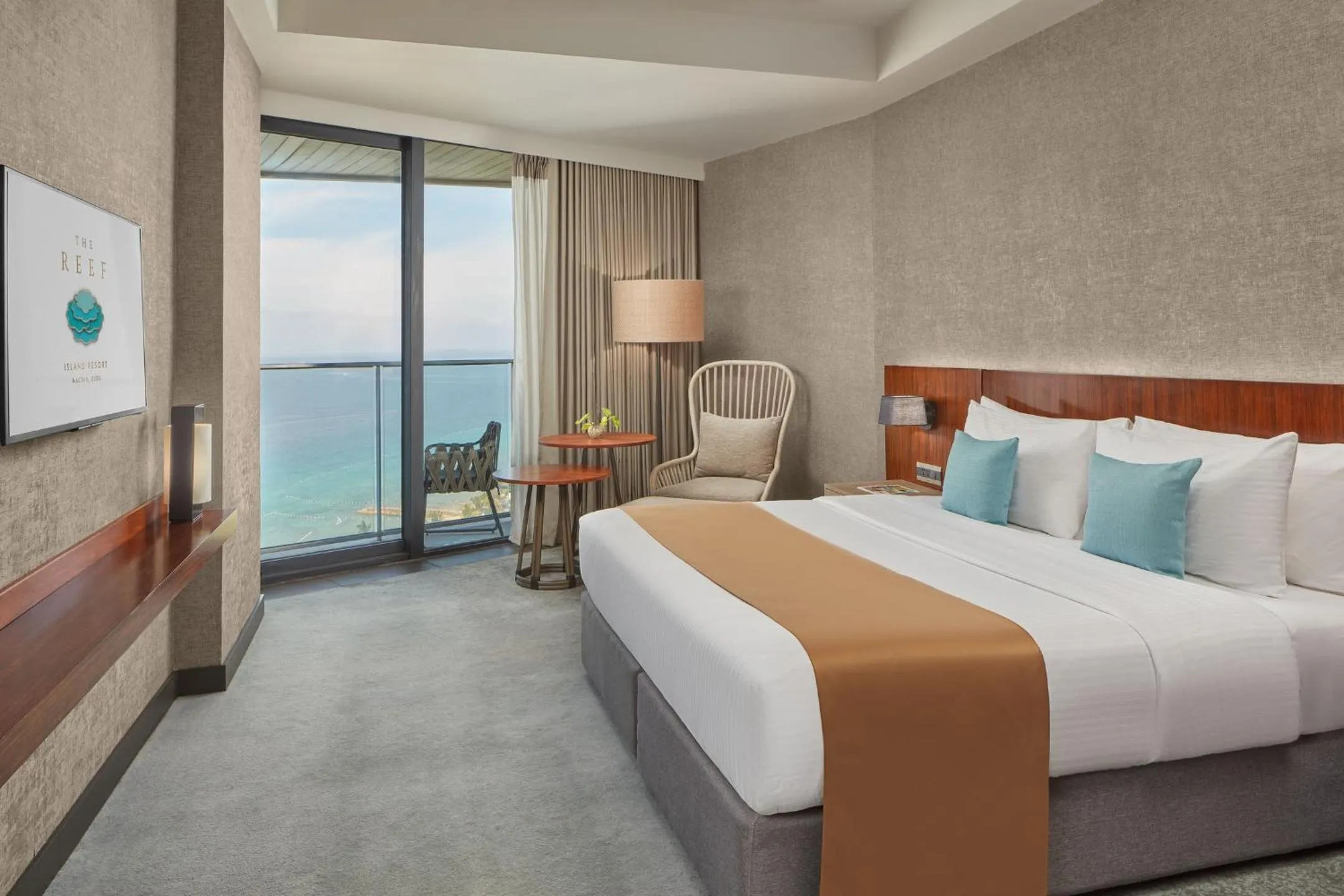 Bed in The Reef Island Resort Mactan, Cebu