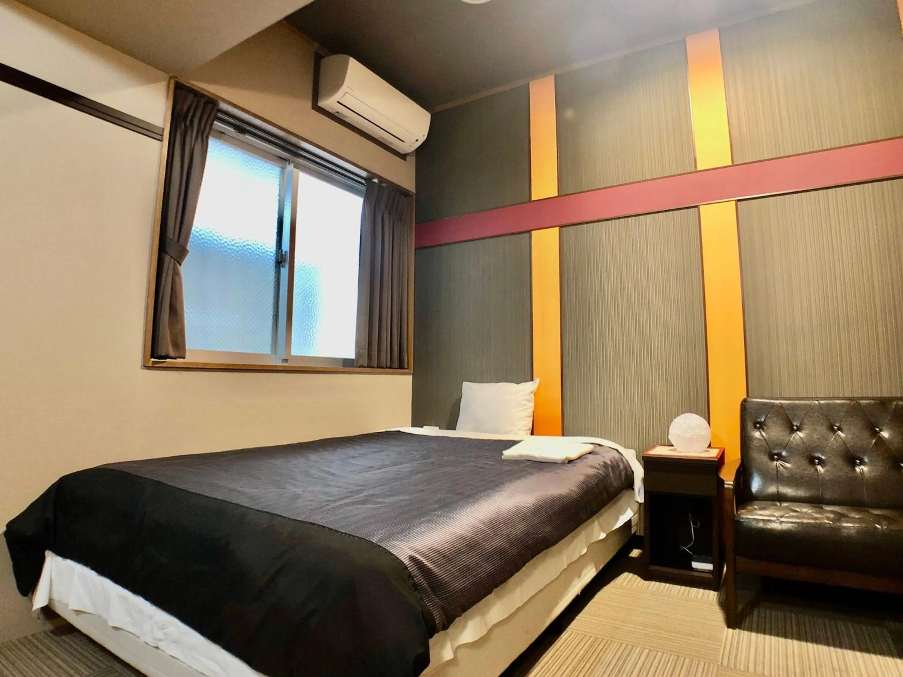 Bedroom in Time Rich