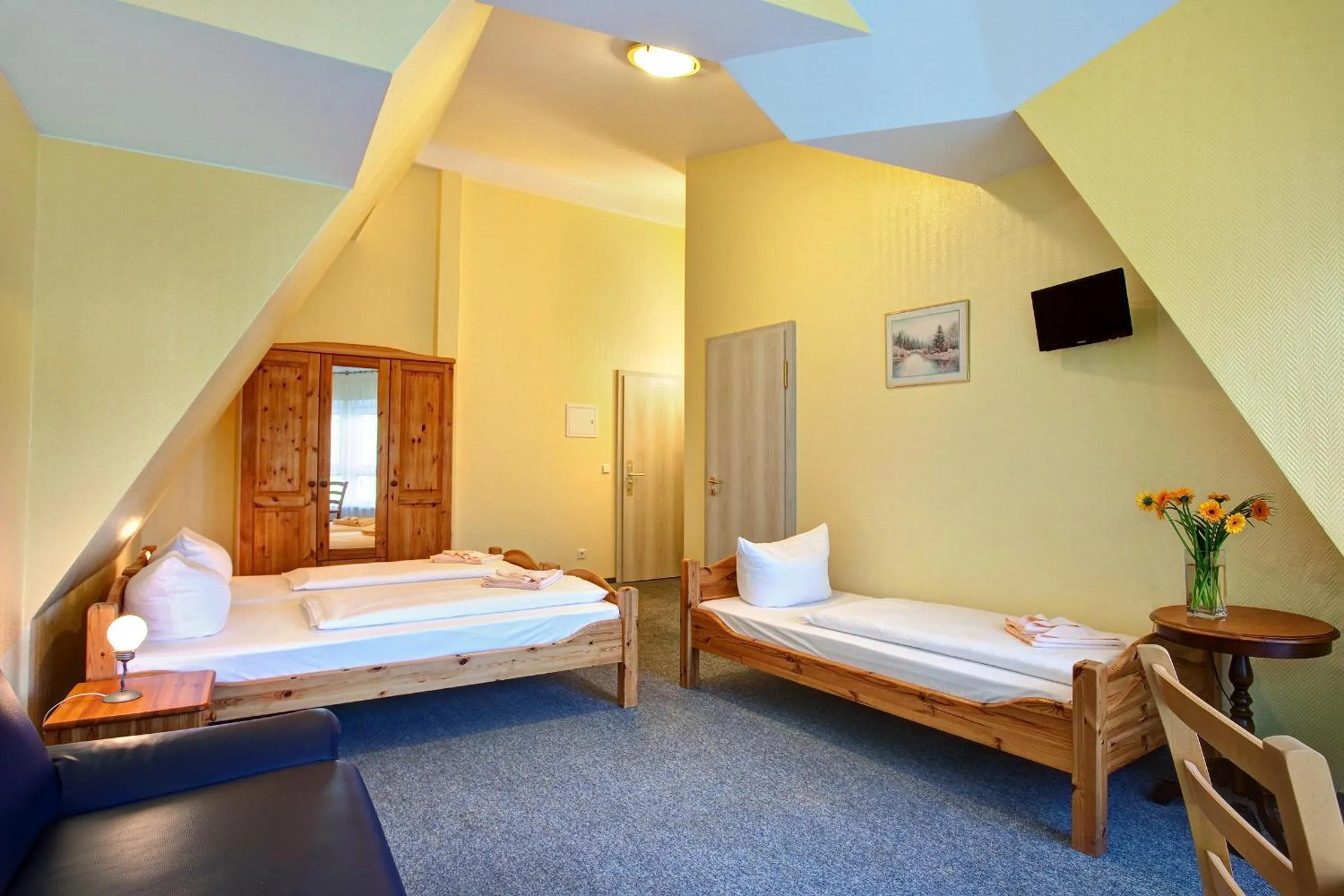 Photo of the whole room, Bed in Hotel Atlantic