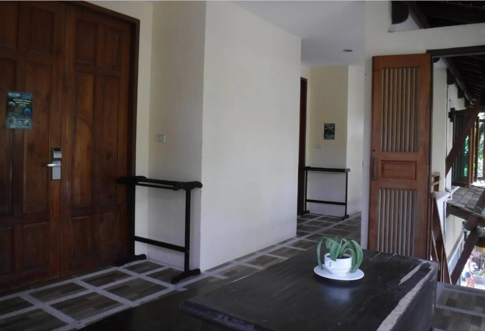 Property building in Seashell Resort Hostel Koh Tao