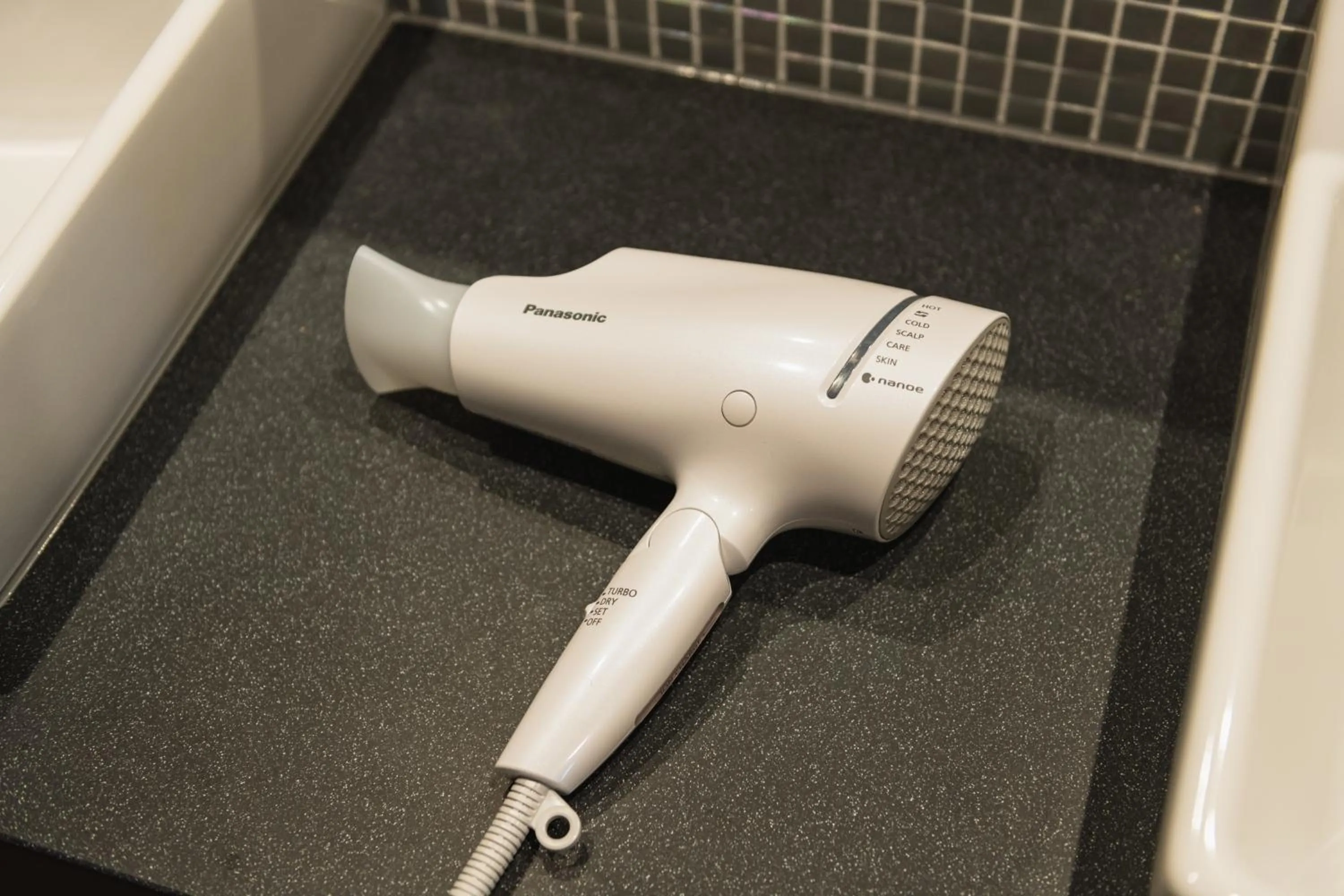 Photo of the whole room in GRAND BASE Haruyoshi