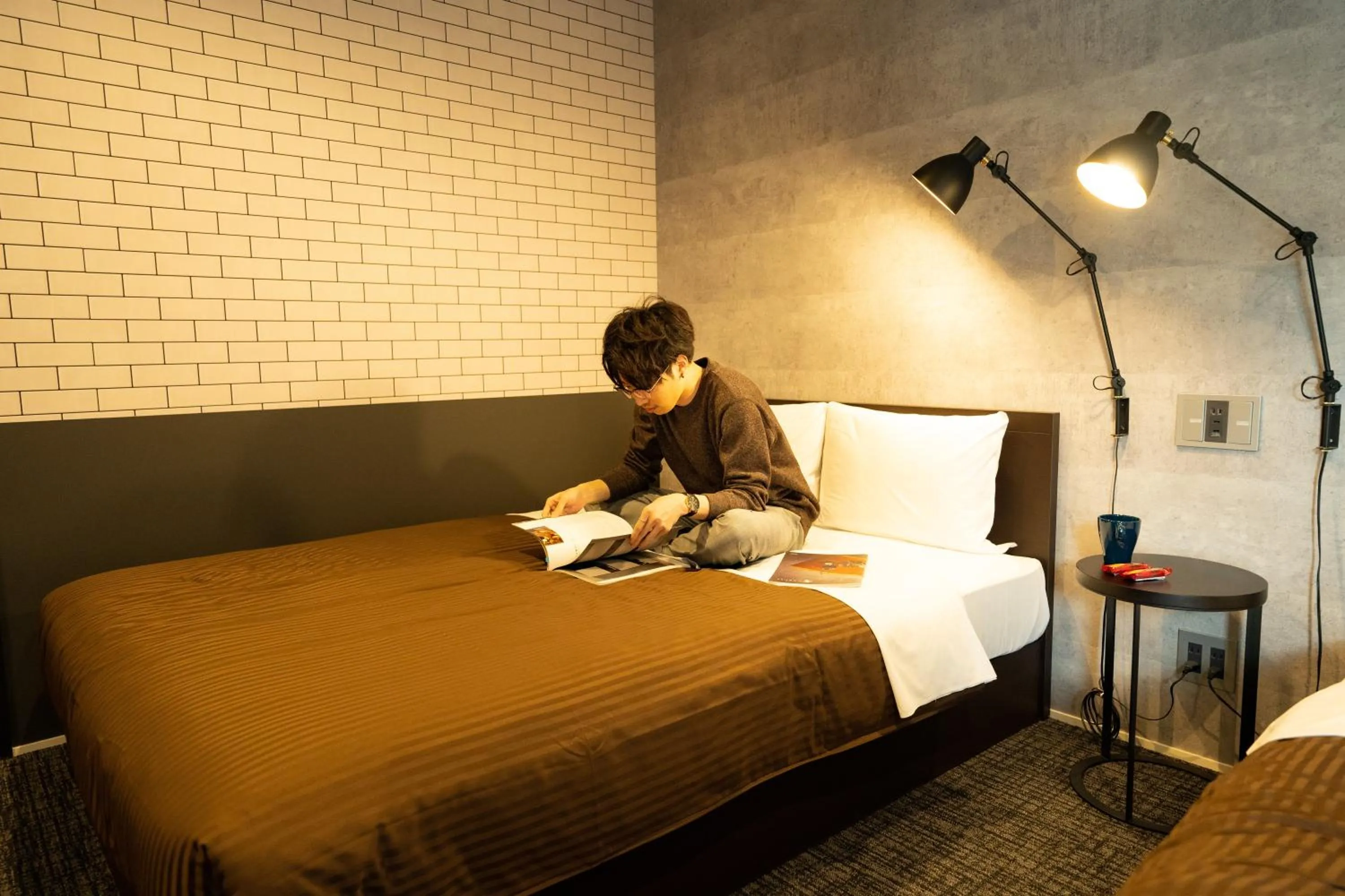 Guests, Bed in GRAND BASE Haruyoshi