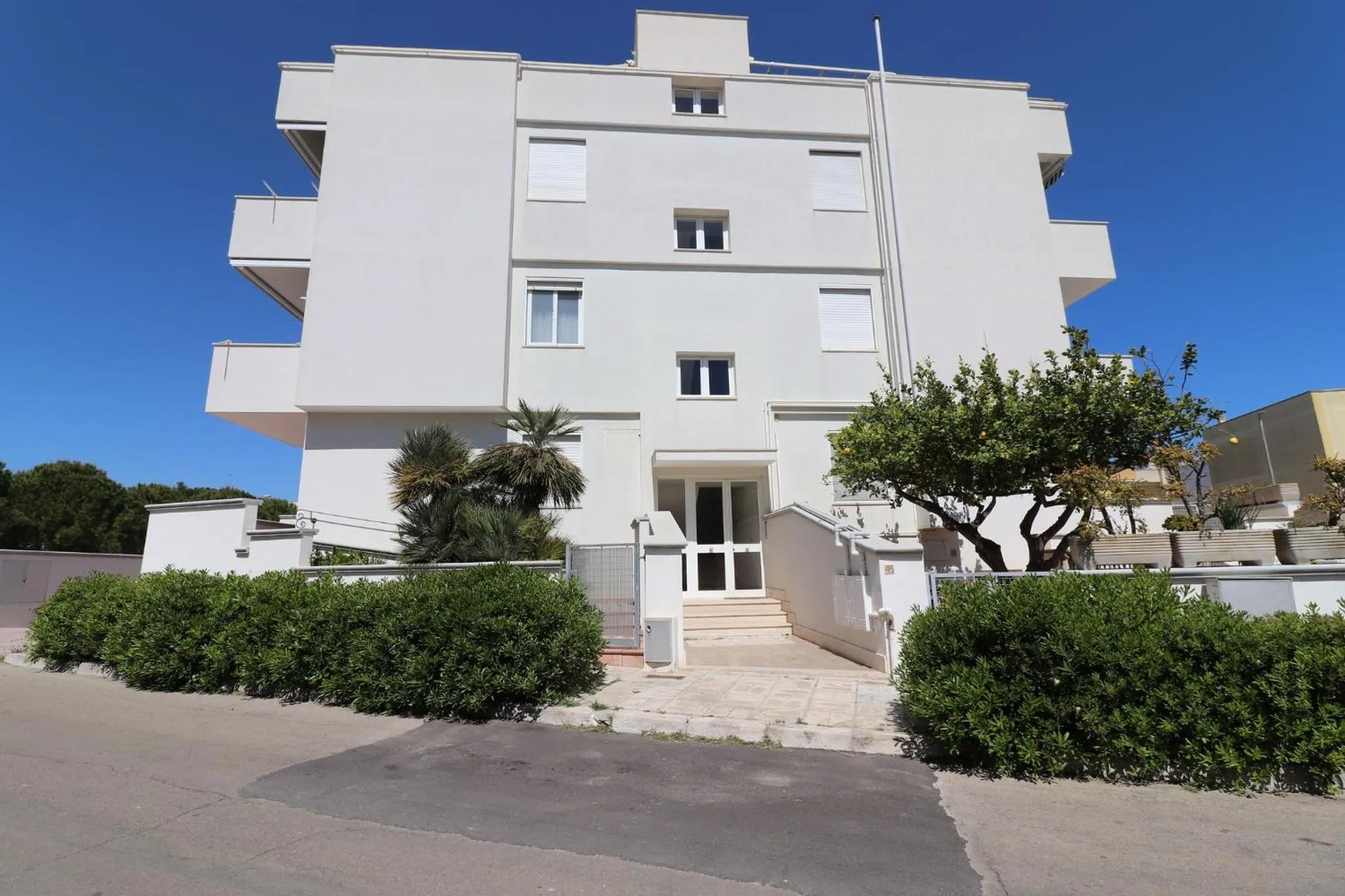 Casa Virginia Elegant One-Bedroom Apartment Near the Beach