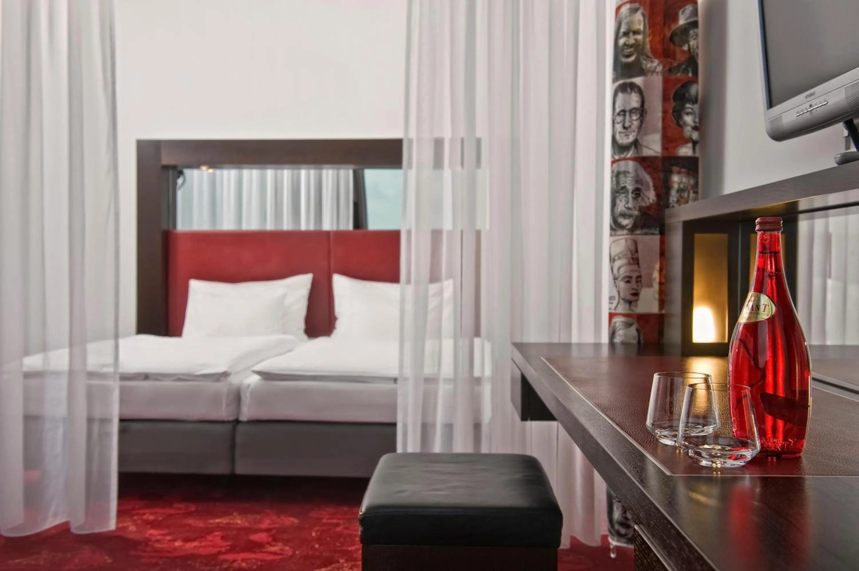 TV and multimedia, Bed in ARCOTEL Velvet Berlin