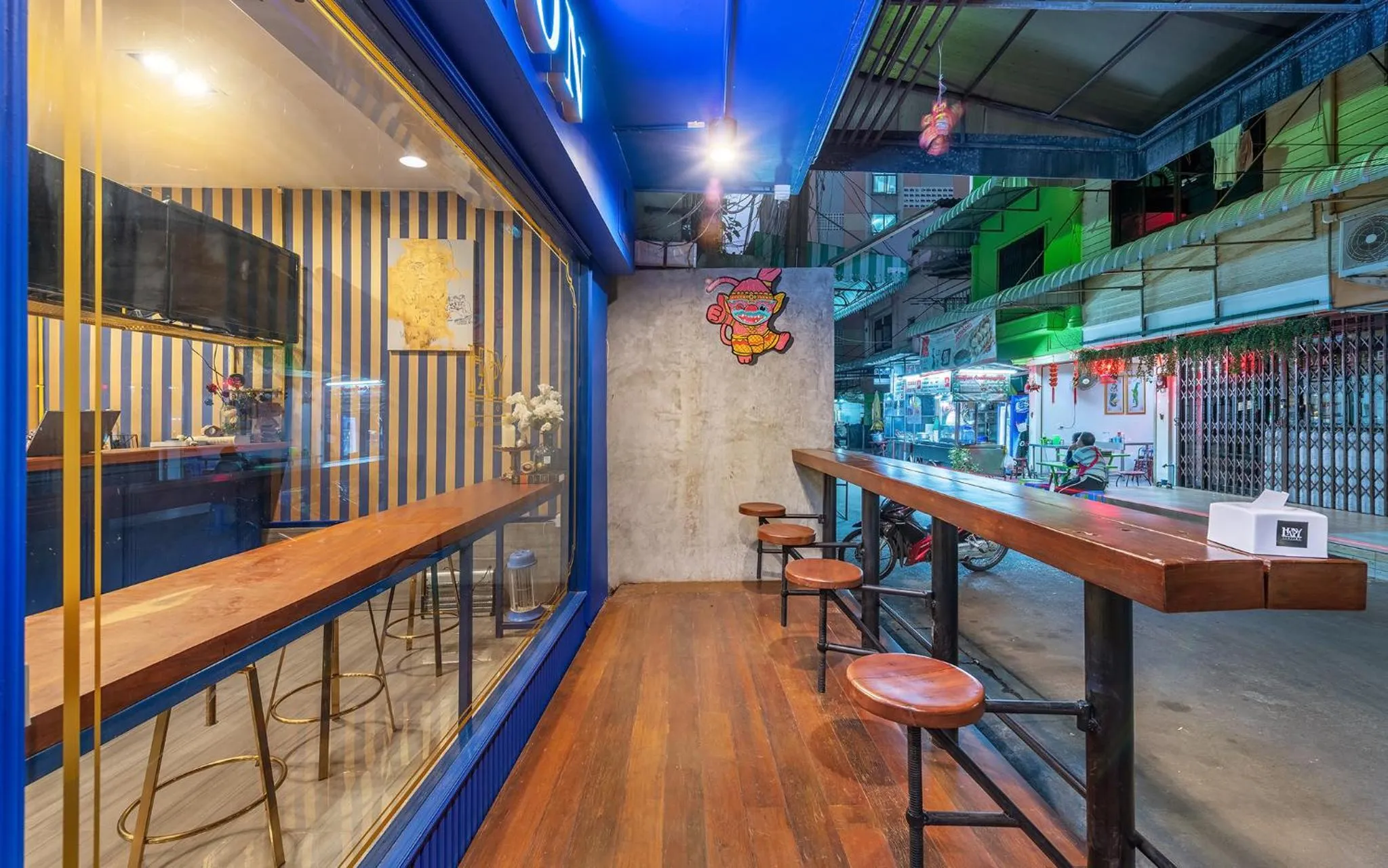 Balcony/Terrace in Happy Station Bangkok