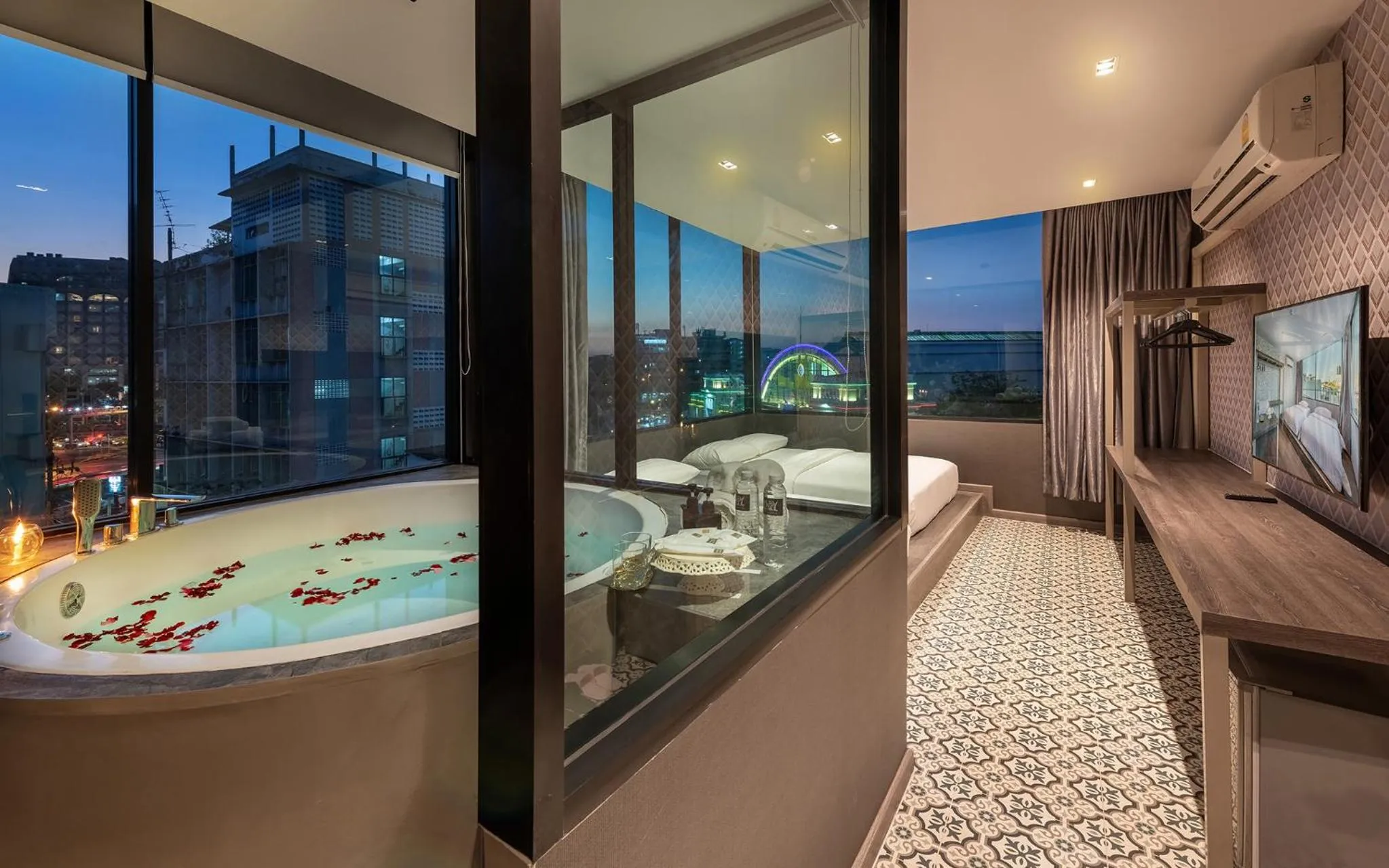 Bathroom in Happy Station Bangkok