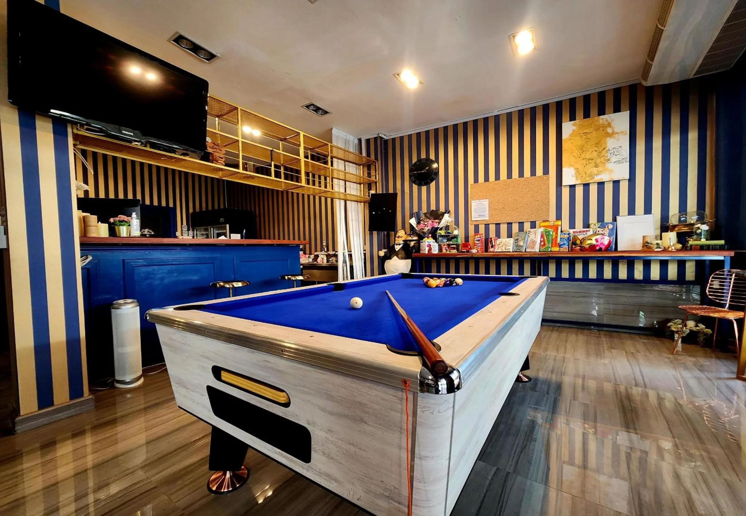 Billiard in Happy Station Bangkok