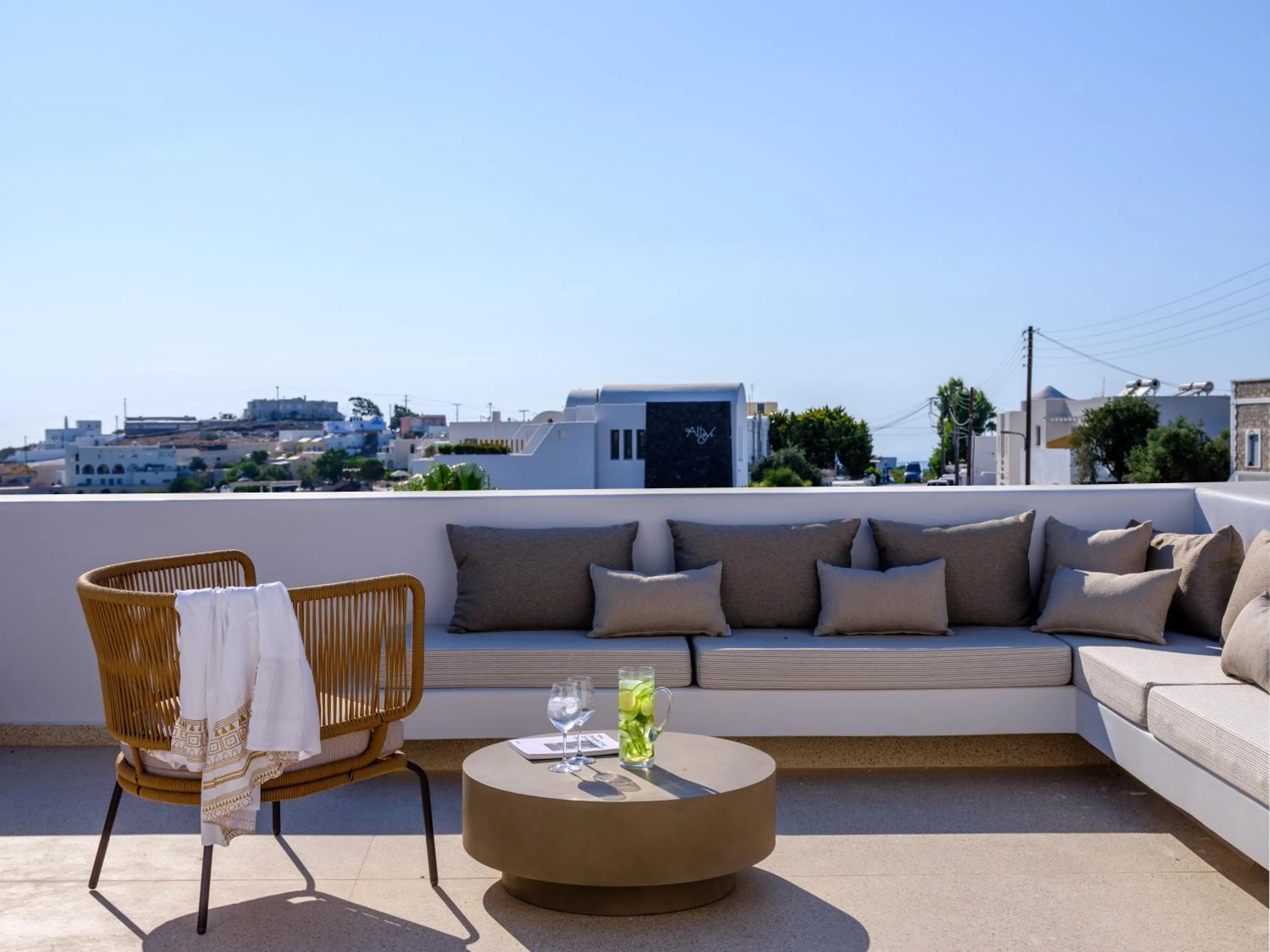 Alleys All-Suite Hotel & Spa