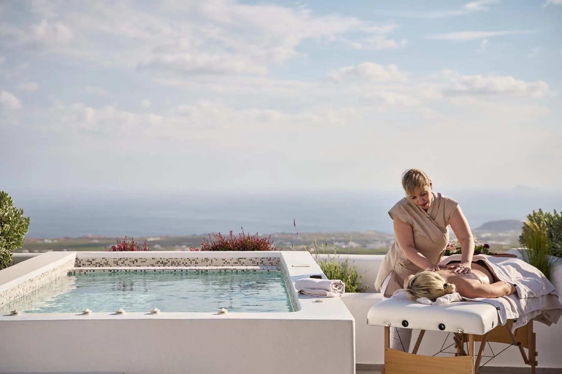 Massage in Alleys All-Suite Hotel & Spa