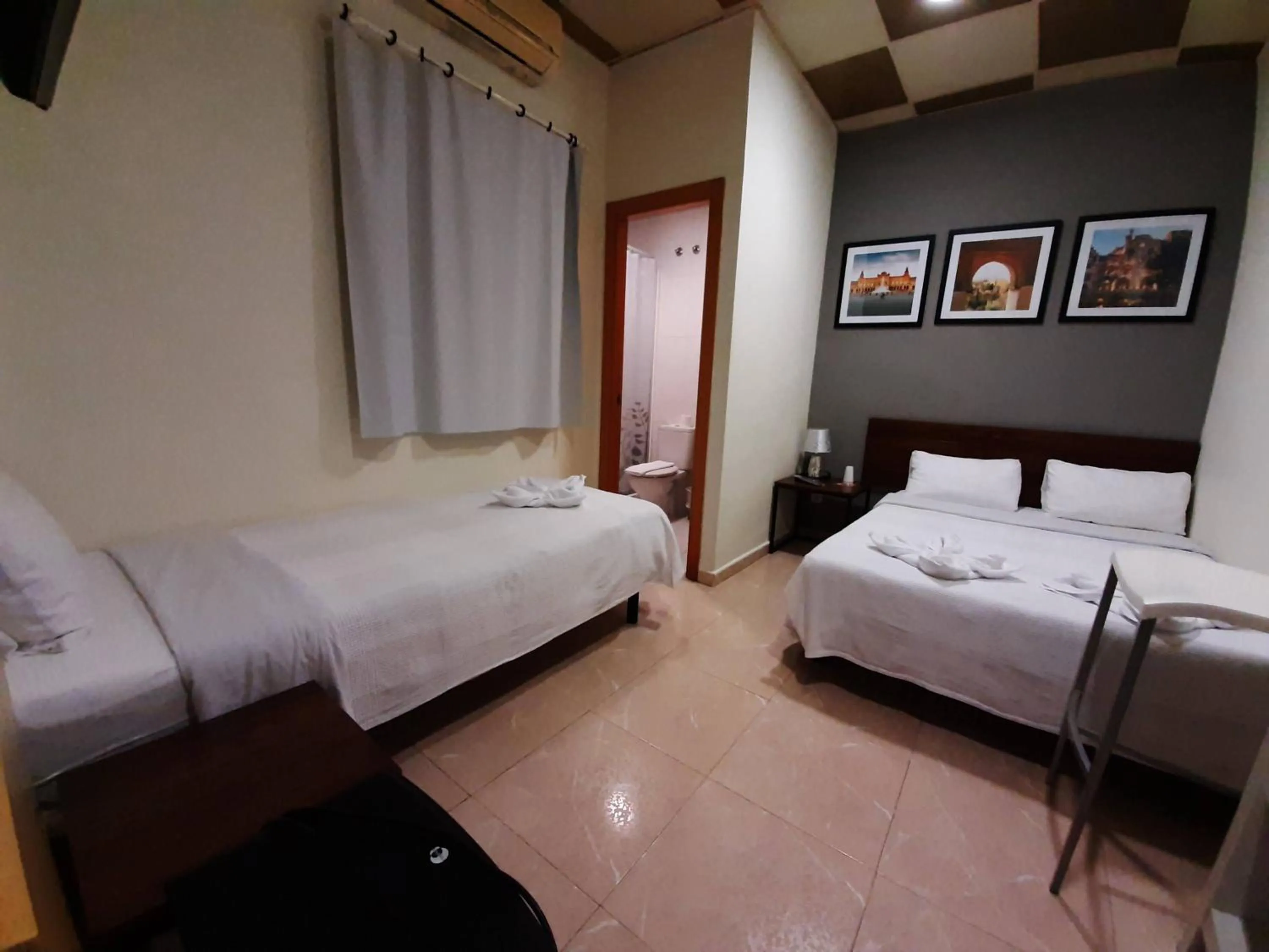 Photo of the whole room, Bed in CH Murallas II