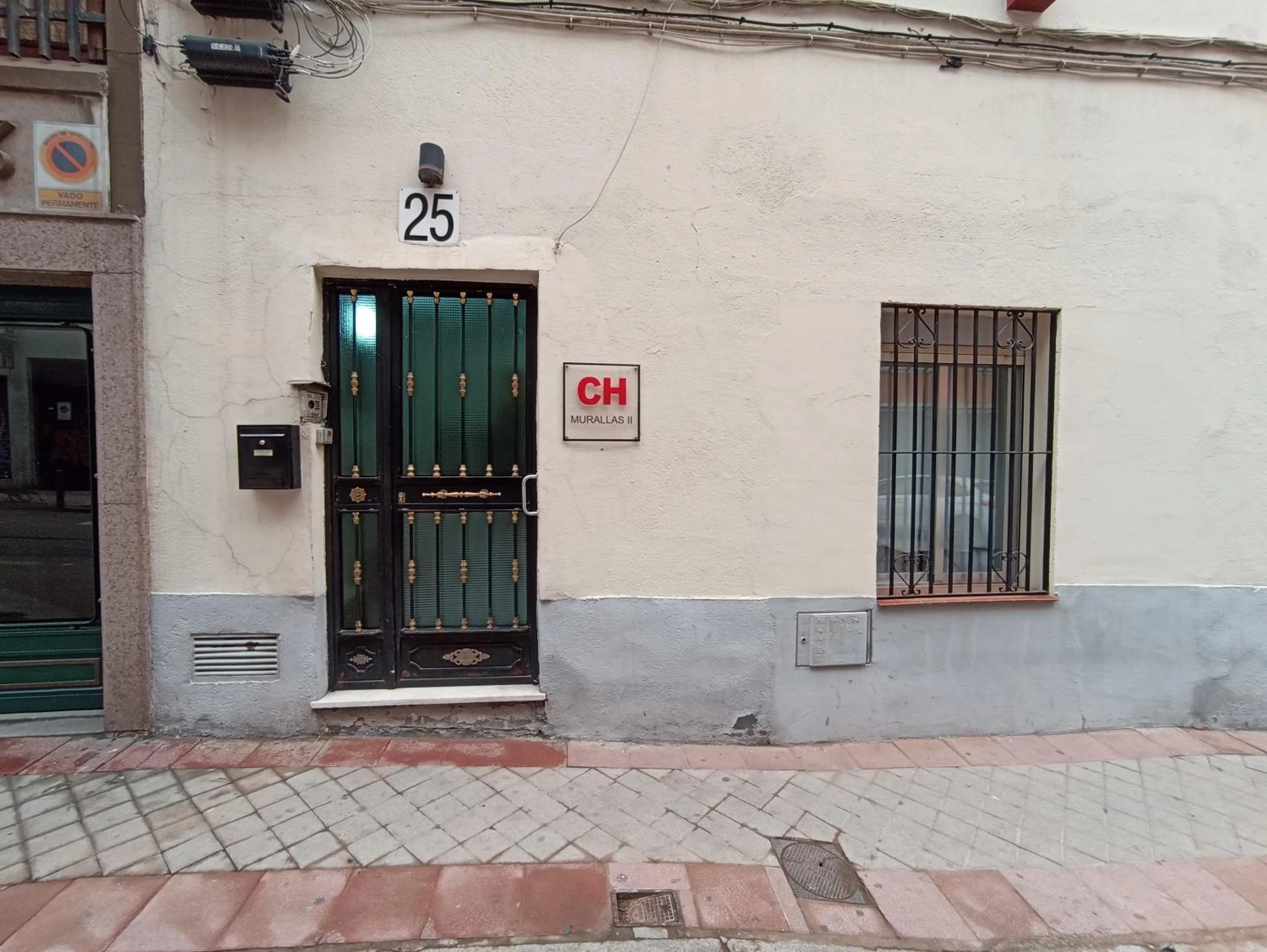 Facade/entrance in CH Murallas II