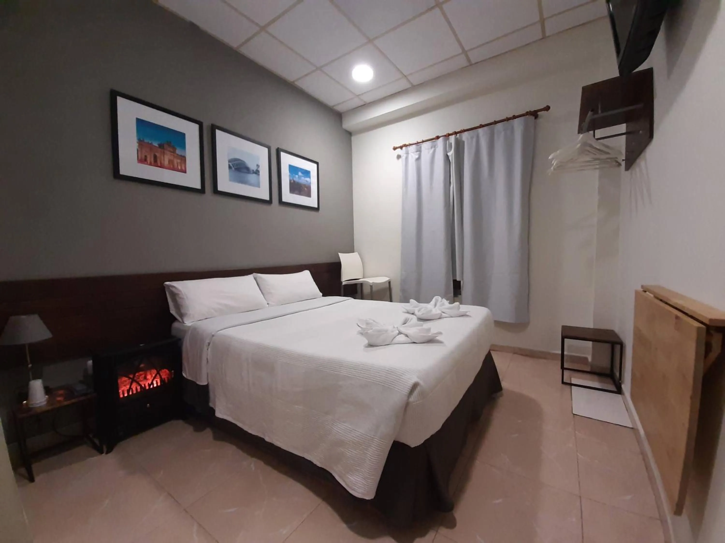 Photo of the whole room, Bed in CH Murallas II