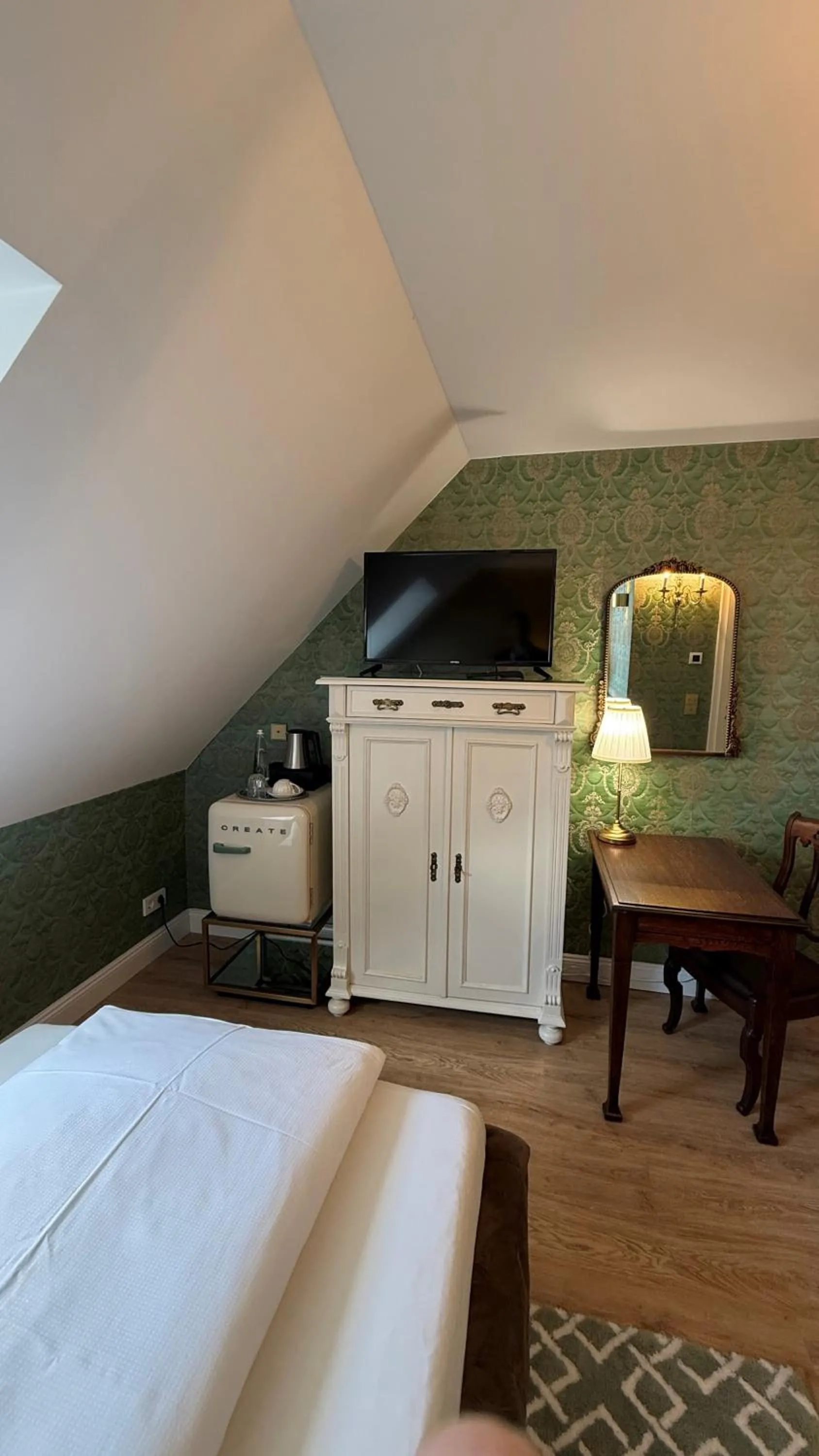 Bed in Hôtel du Train