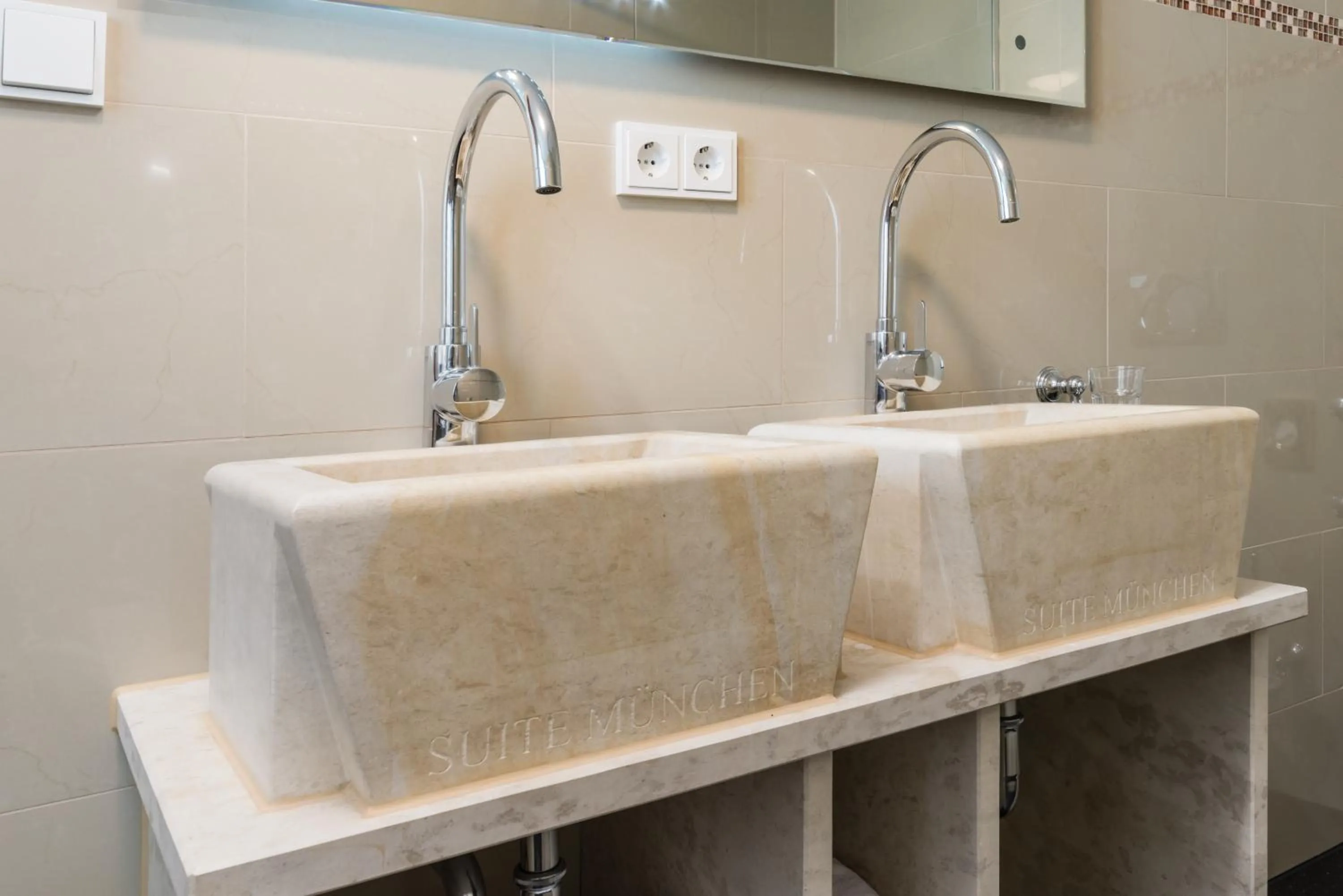 Bathroom in Hôtel du Train