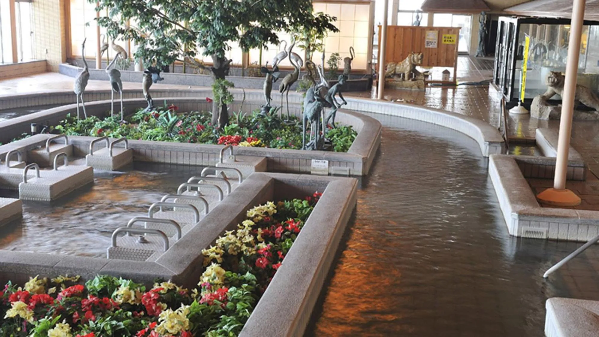 Spa and wellness centre/facilities in Ryugujo Spa Hotel Mikazuki Fujimitei