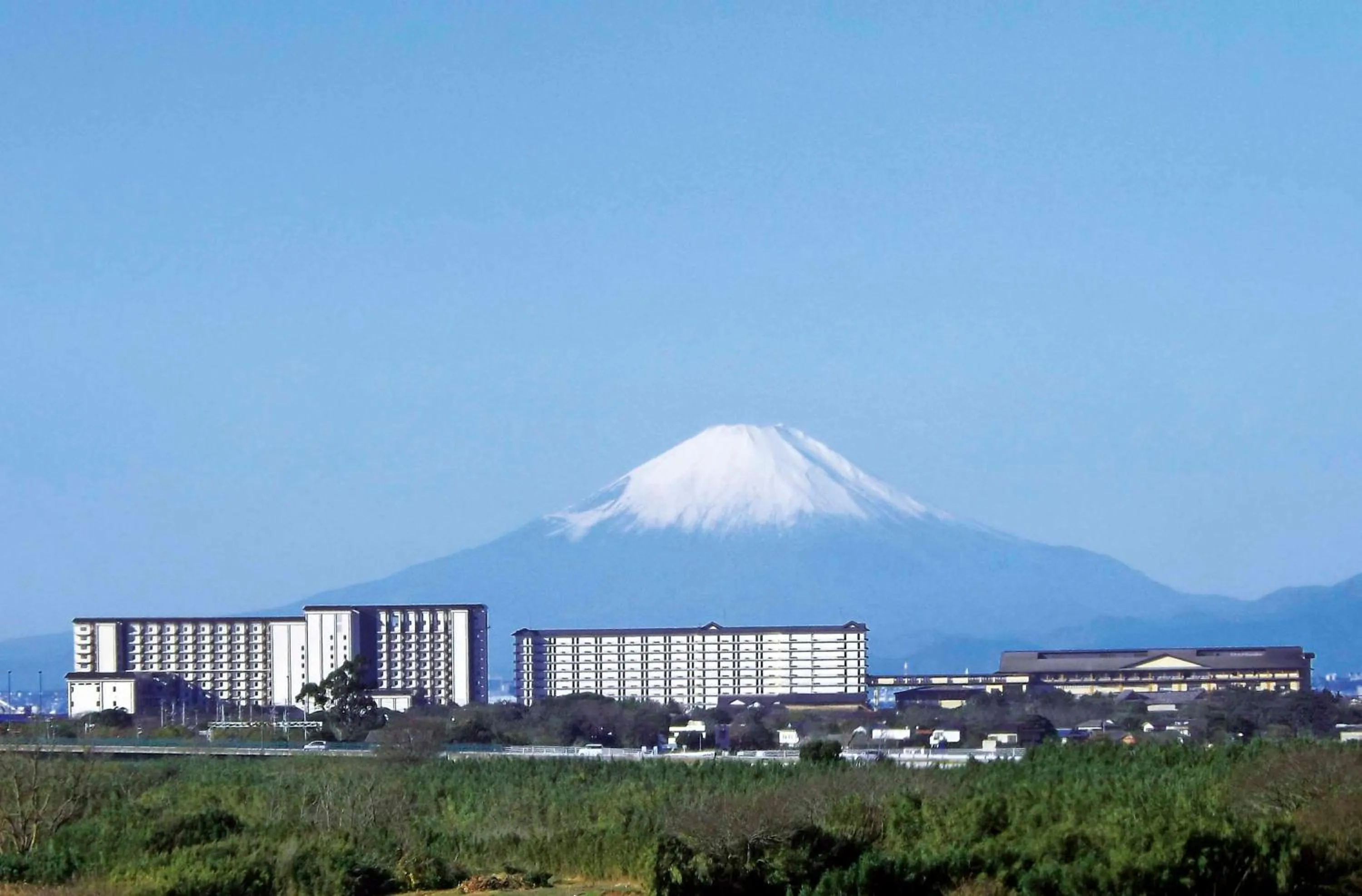 Natural landscape in Ryugujo Spa Hotel Mikazuki Fujimitei
