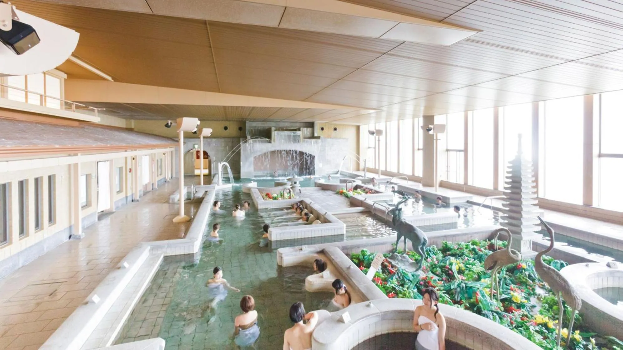 Hot Spring Bath in Ryugujo Spa Hotel Mikazuki Fujimitei