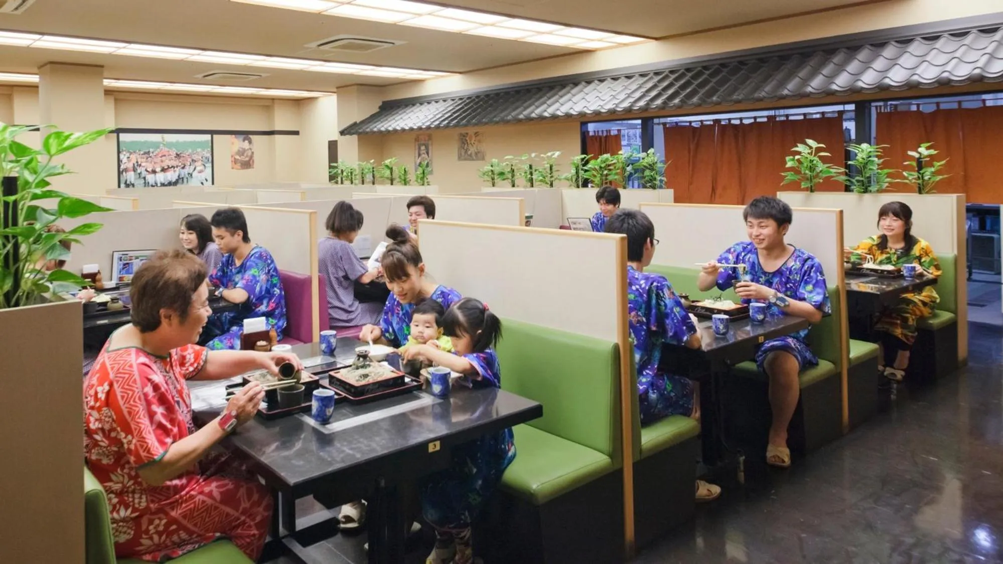 On-site shops in Ryugujo Spa Hotel Mikazuki Fujimitei