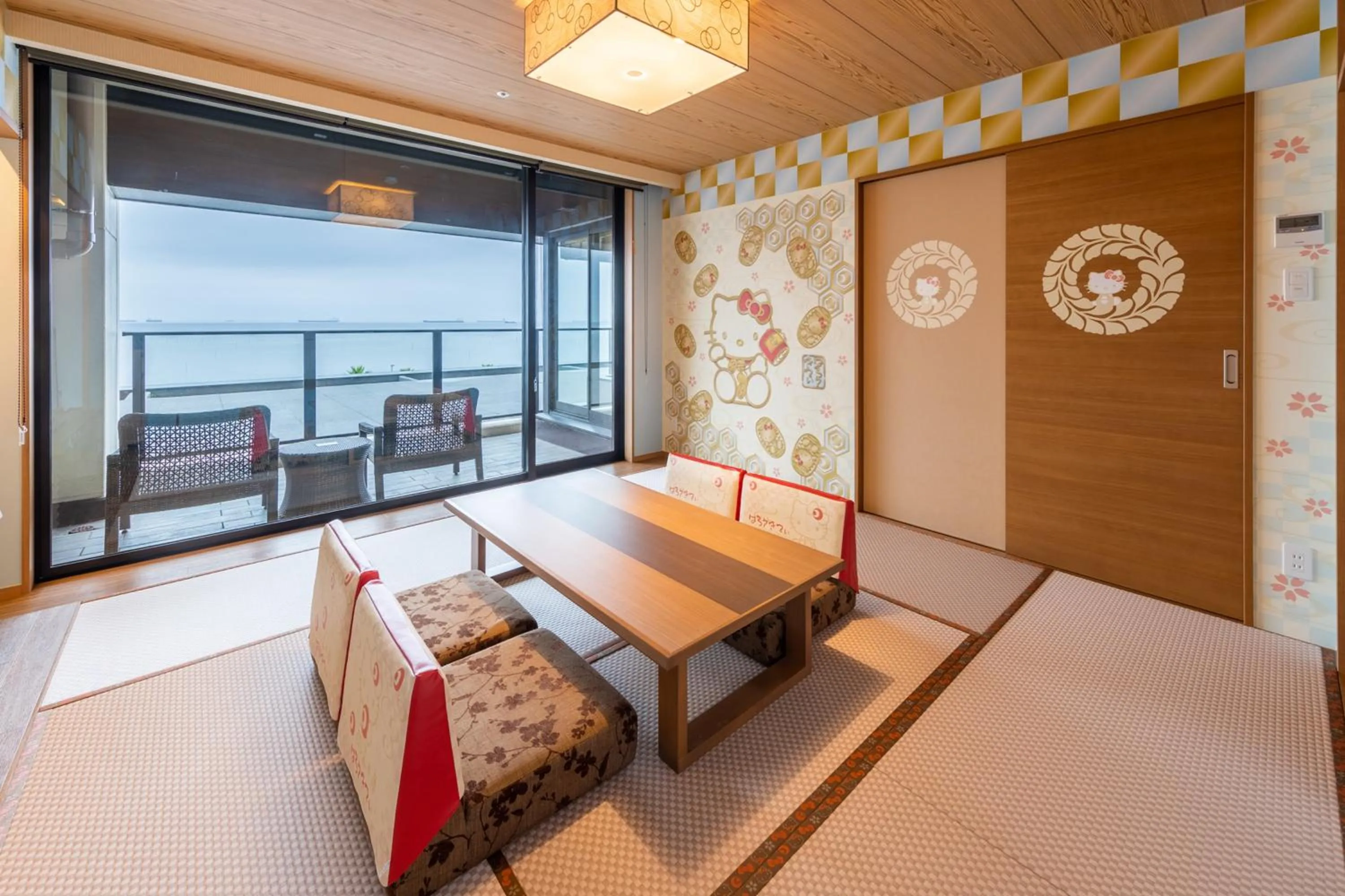 Photo of the whole room in Ryugujo Spa Hotel Mikazuki Fujimitei