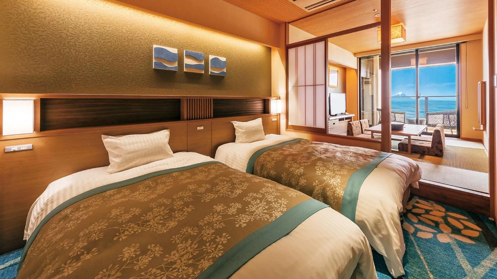 Photo of the whole room in Ryugujo Spa Hotel Mikazuki Fujimitei