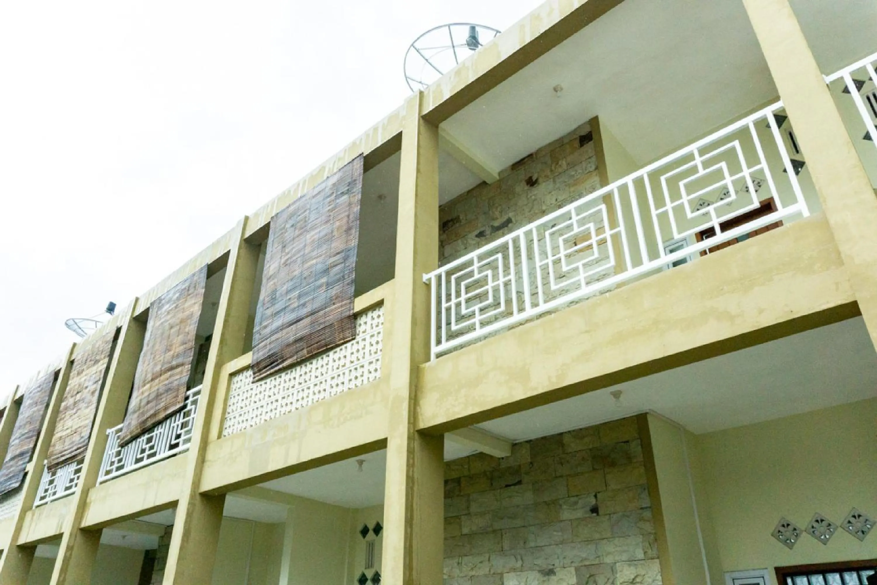 Property building in RedDoorz near Benteng Van Den Bosch