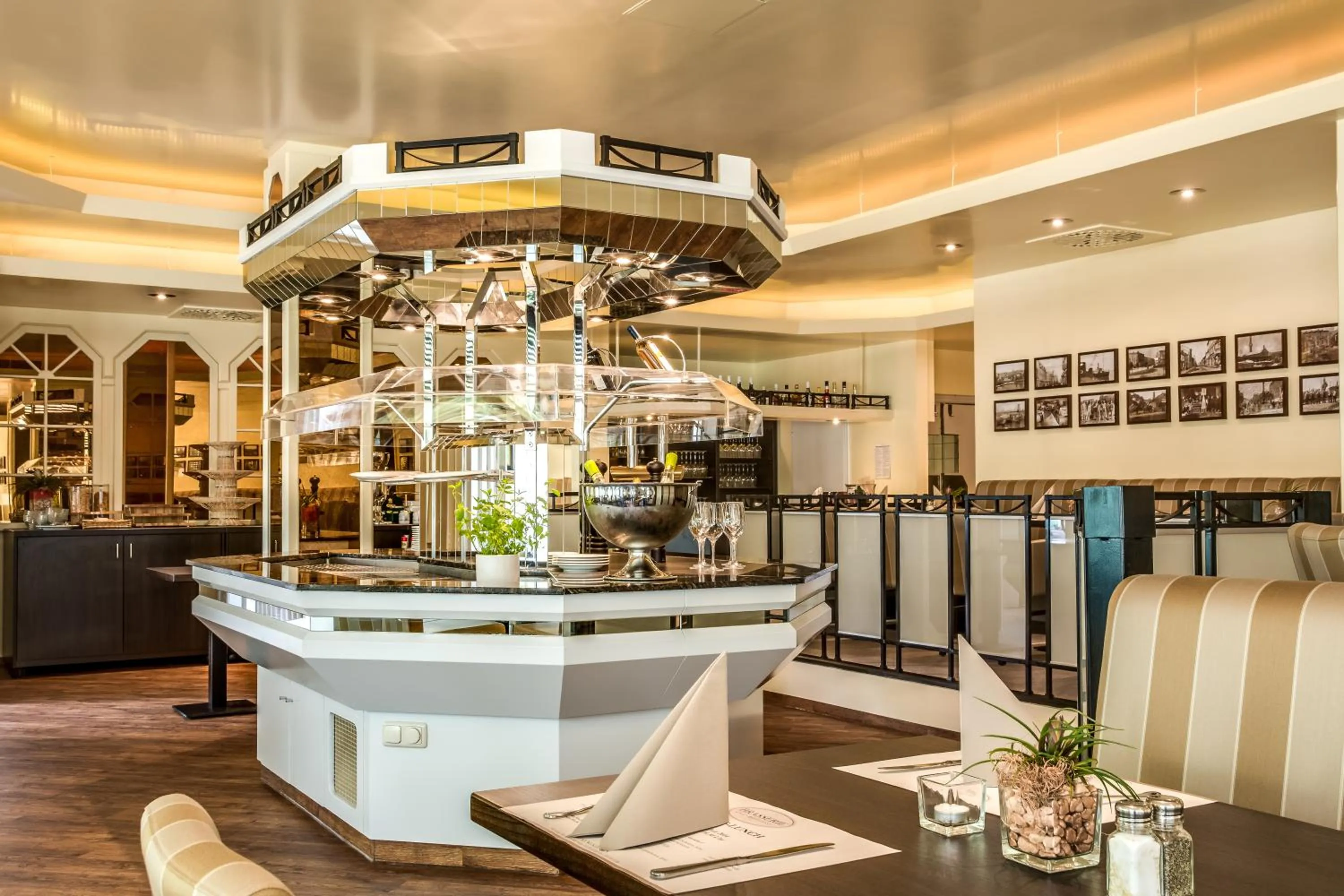 Restaurant/places to eat in Hotel Panorama Hamburg-Harburg