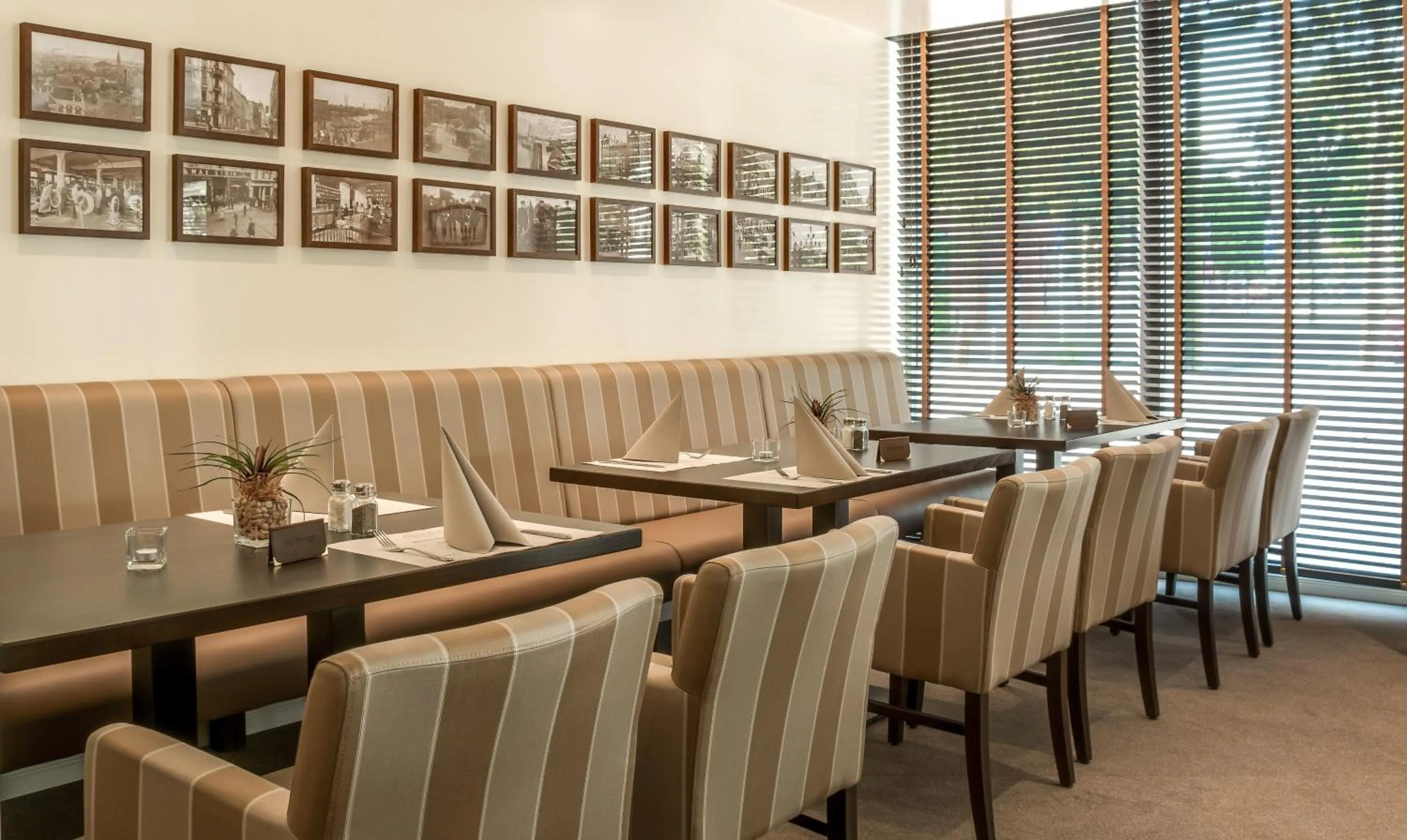 Restaurant/places to eat in Hotel Panorama Hamburg-Harburg