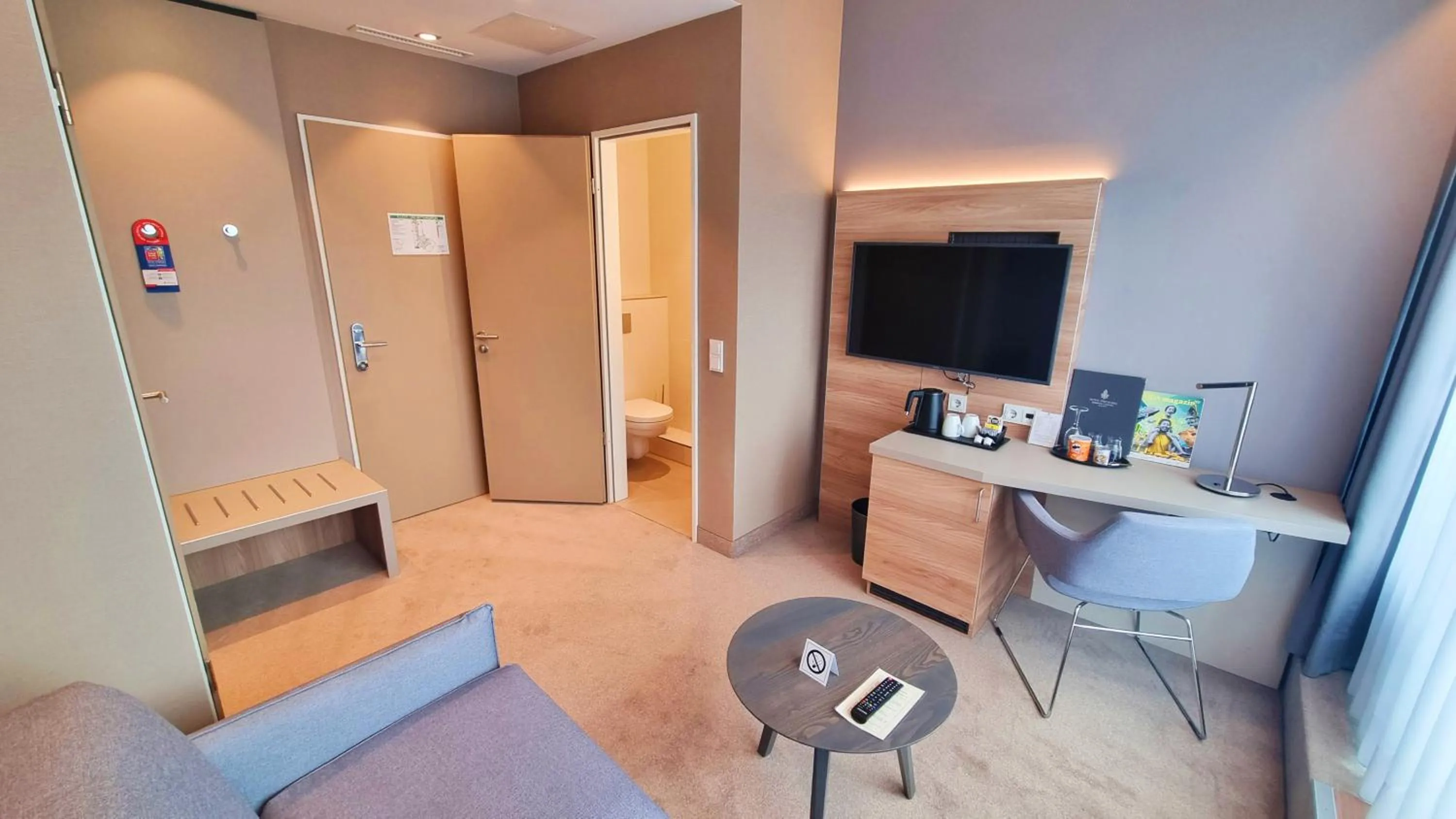 Photo of the whole room in Hotel Panorama Hamburg-Harburg