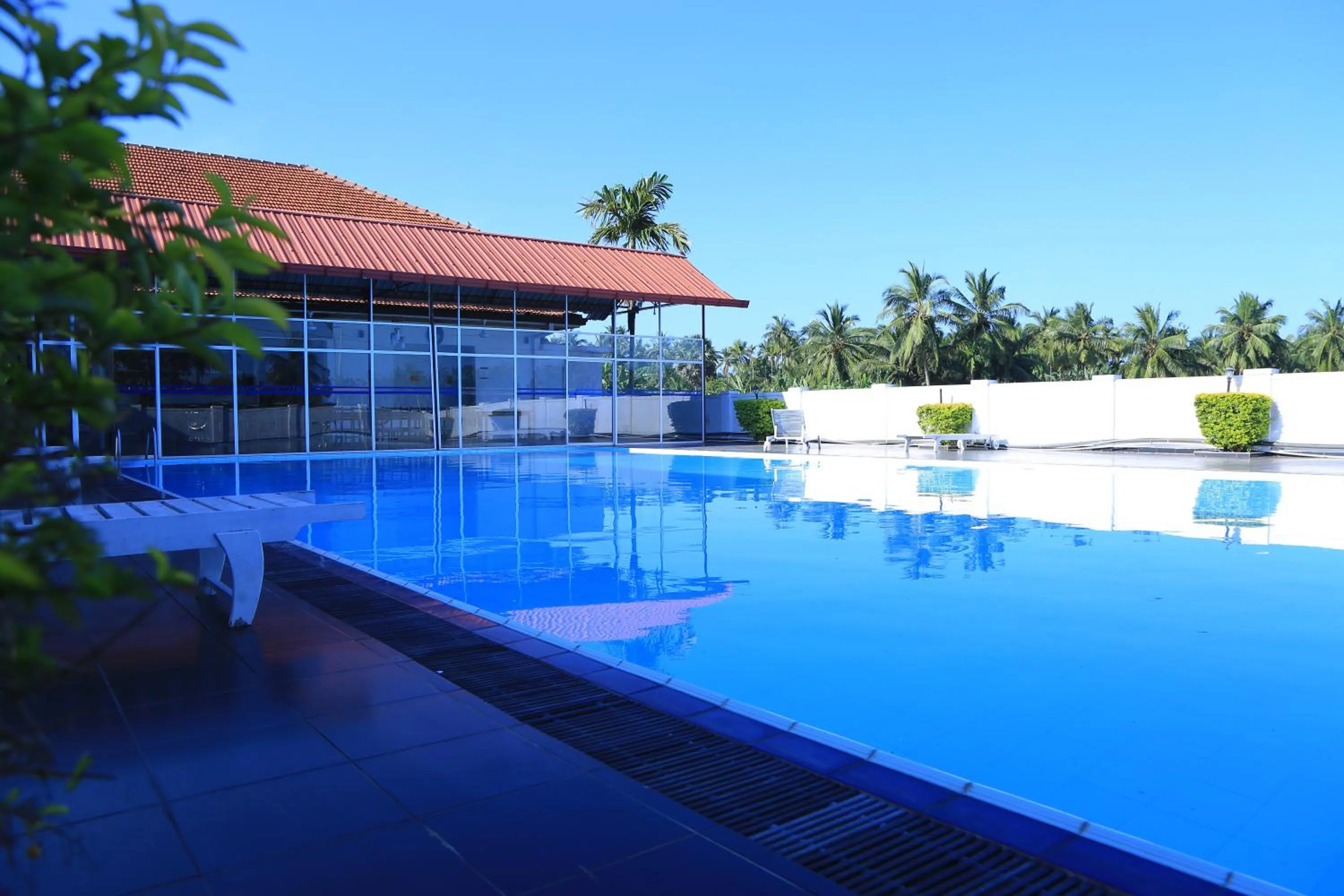 Swimming pool in PJ Hotels Jaffna