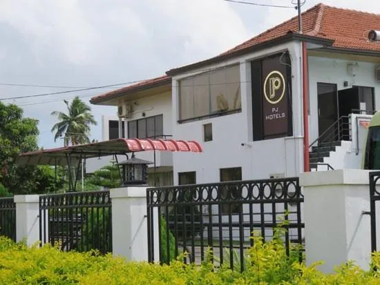 Property building in PJ Hotels Jaffna